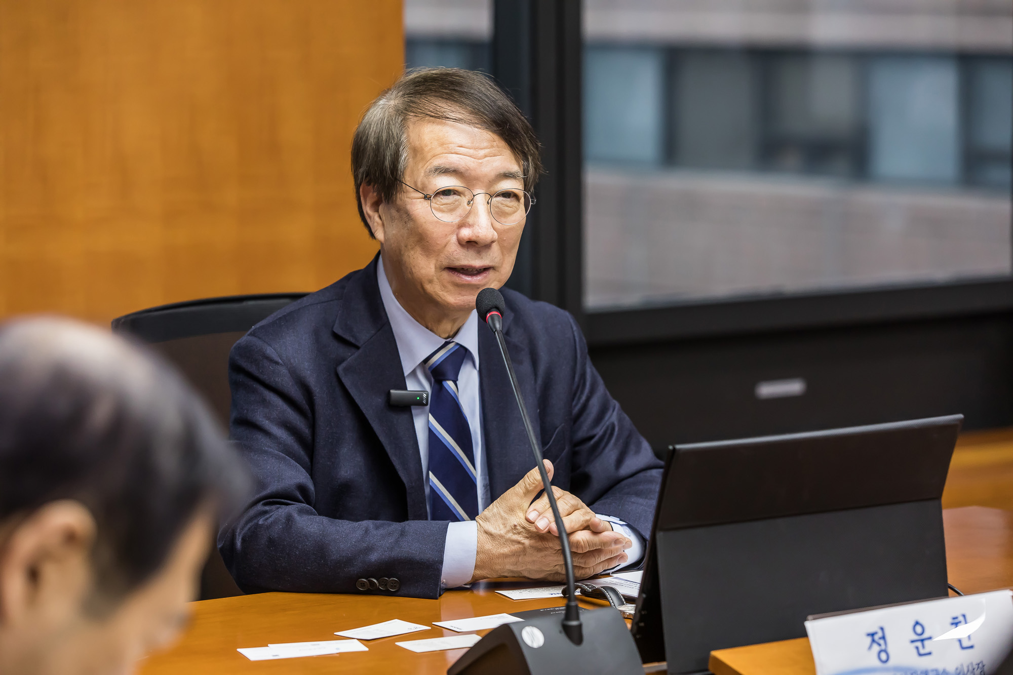 경제;기업;중소기업;기술탈취근절프로젝트간담회;한국금융연구원;동반성장연구소;정운찬;기술탈취피해기업;(주)솔컴인포컴스;(주)텐덤;(주)알고케어