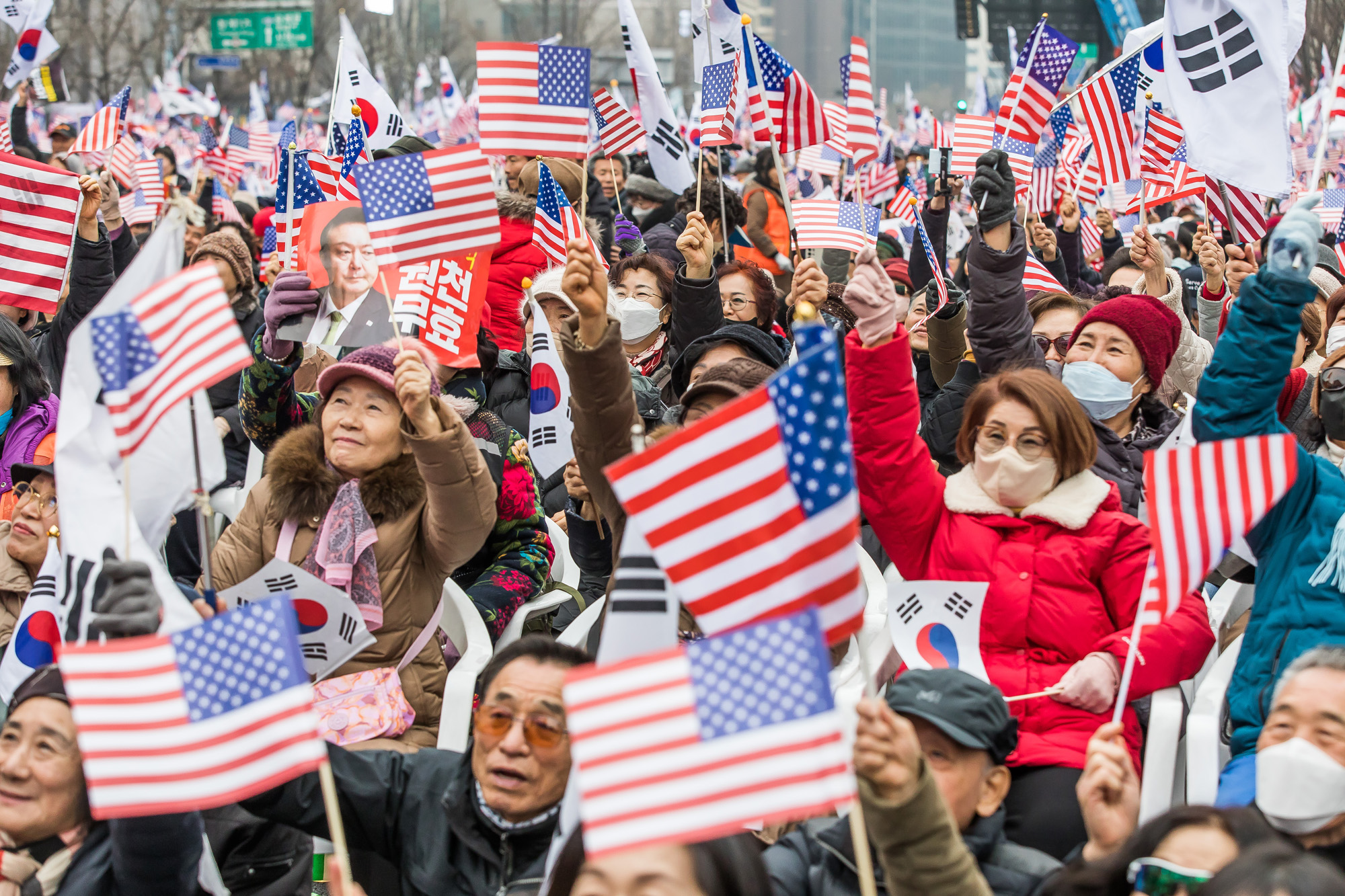 사회;집회;시위;3.1절;윤석열탄핵반대집회;자유통일당;대한민국바로세우기운동본부;극우단체;사기탄핵반대집회;광화문국민대회