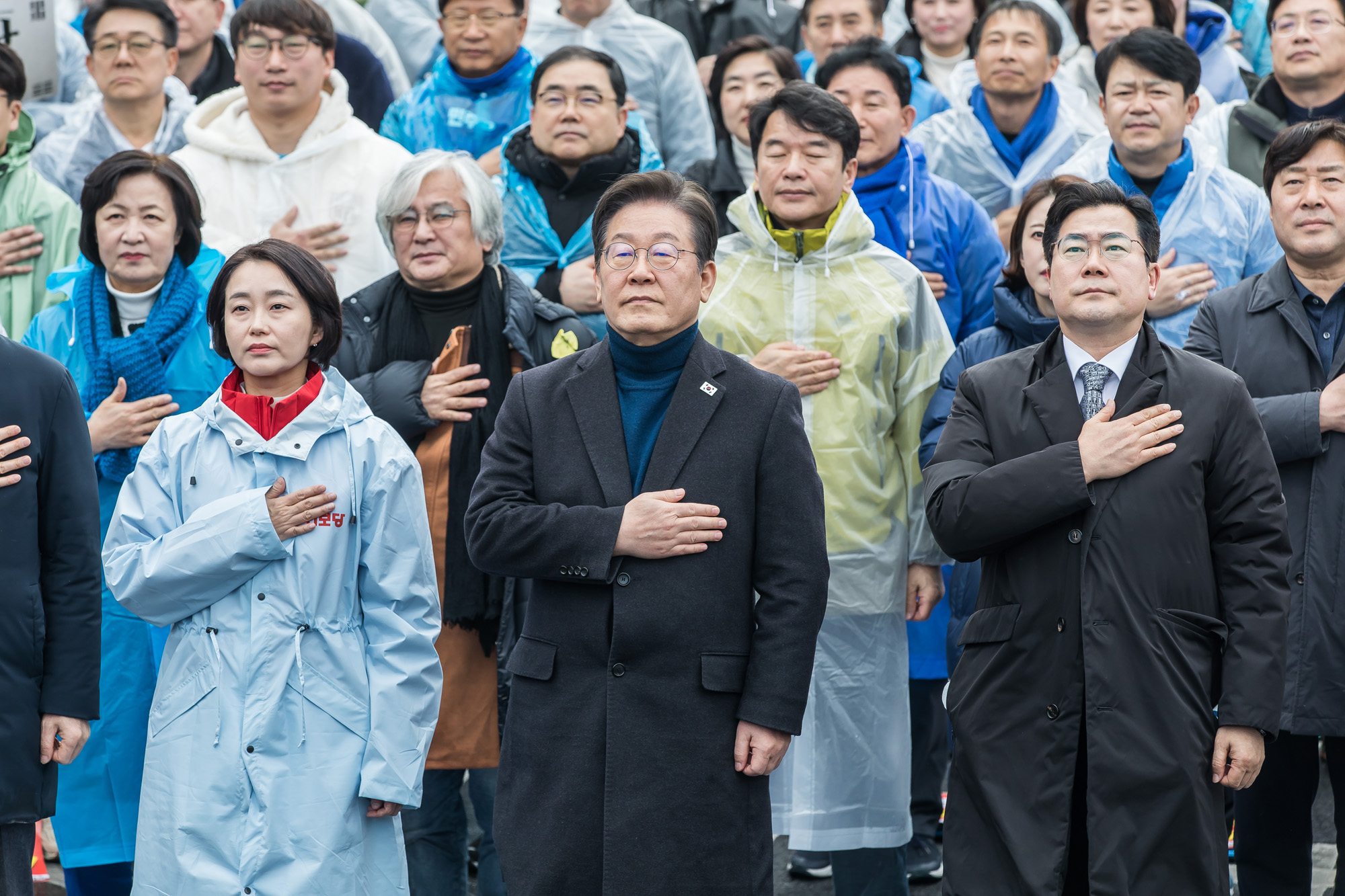 사회;집회;시위;3.1절;윤석열탄핵찬성집회;윤석열파면촉구범국민대회;야5당공동집회;더불어민주당;조국혁신당;진보당;기본소득당;사회민주당;이재명
