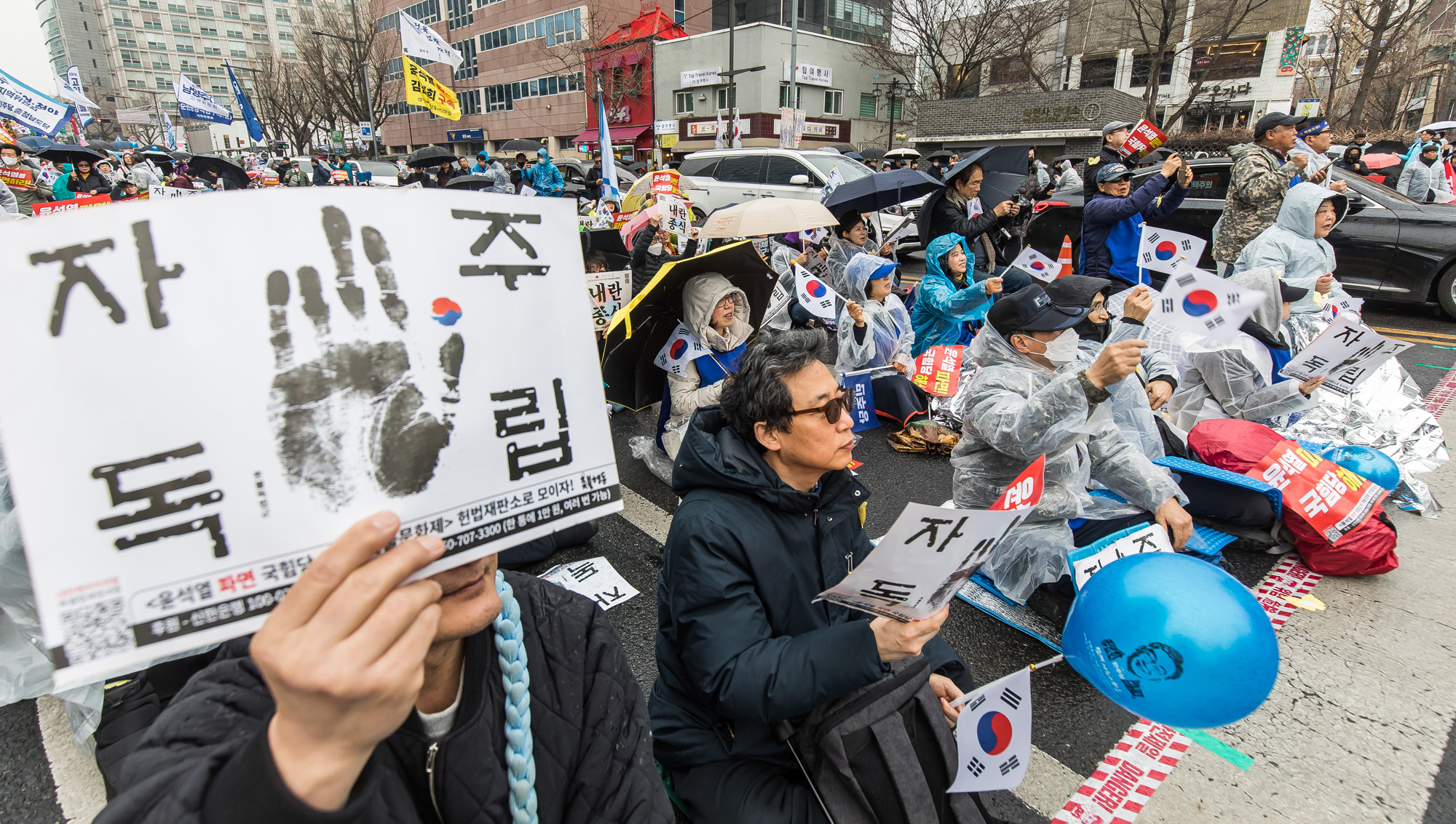 사회;집회;시위;3.1절;윤석열탄핵찬성집회;윤석열파면촉구범국민대회;야5당공동집회;더불어민주당;조국혁신당;진보당;기본소득당;사회민주당;이재명