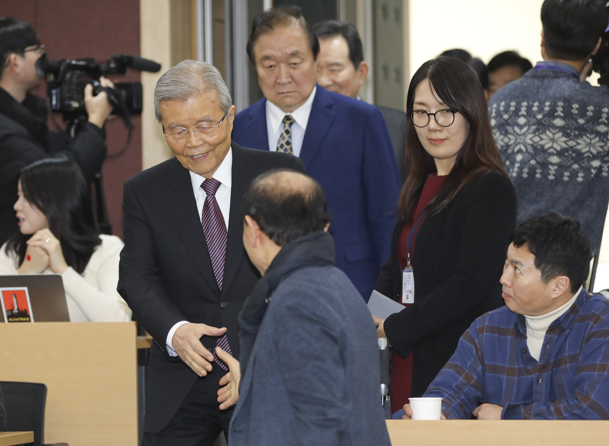 서울대;국가원로대담회;전직총리;국가원로;개헌