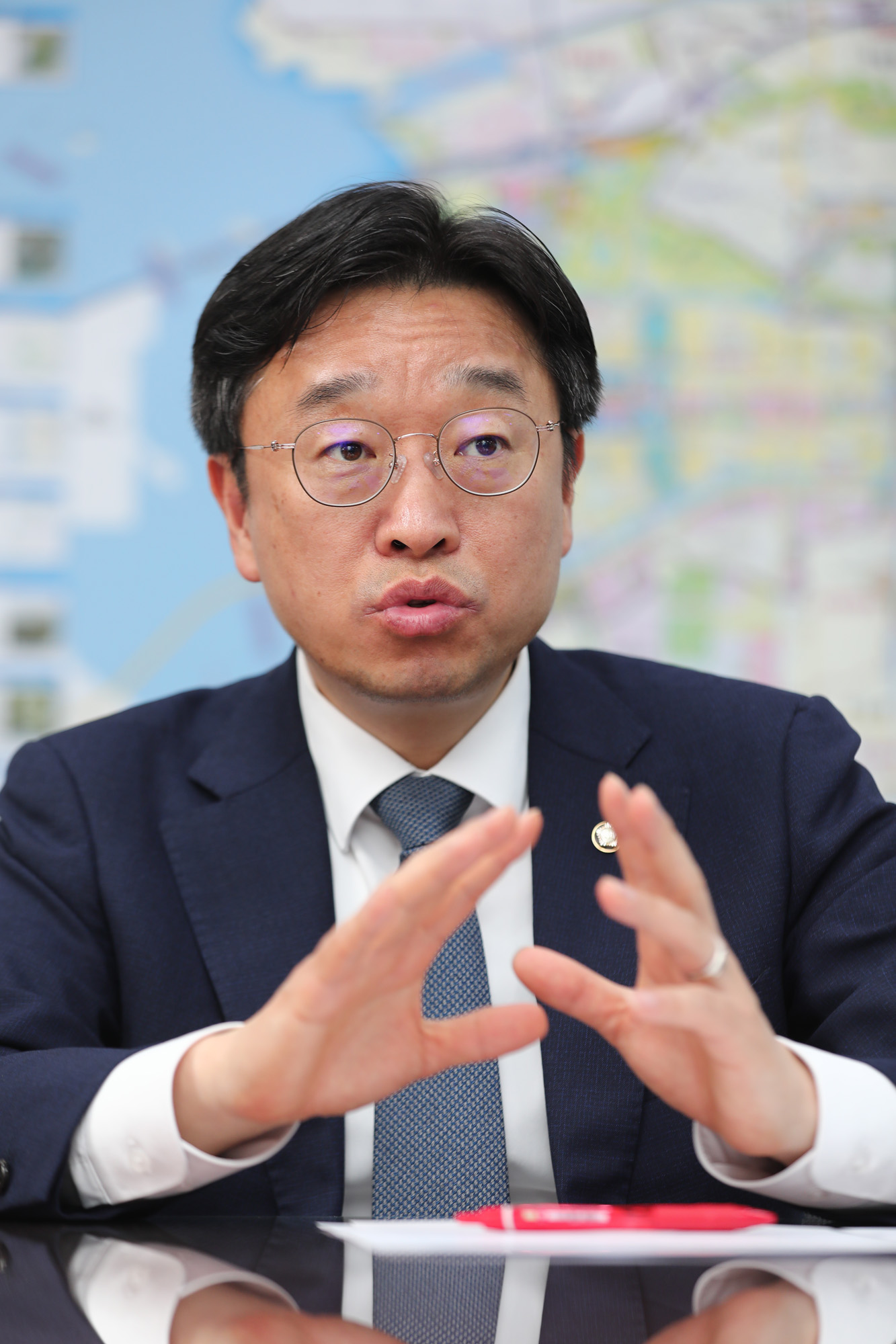 정치;국회;인터뷰;이용우