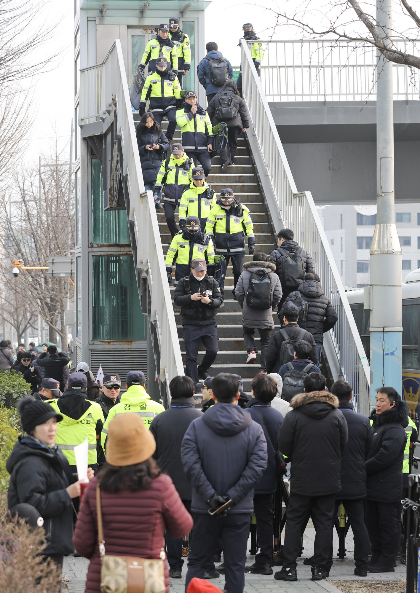 윤석열;윤석열석방;윤석열구속취소;윤석열관저;윤석열한남동;윤석열사저