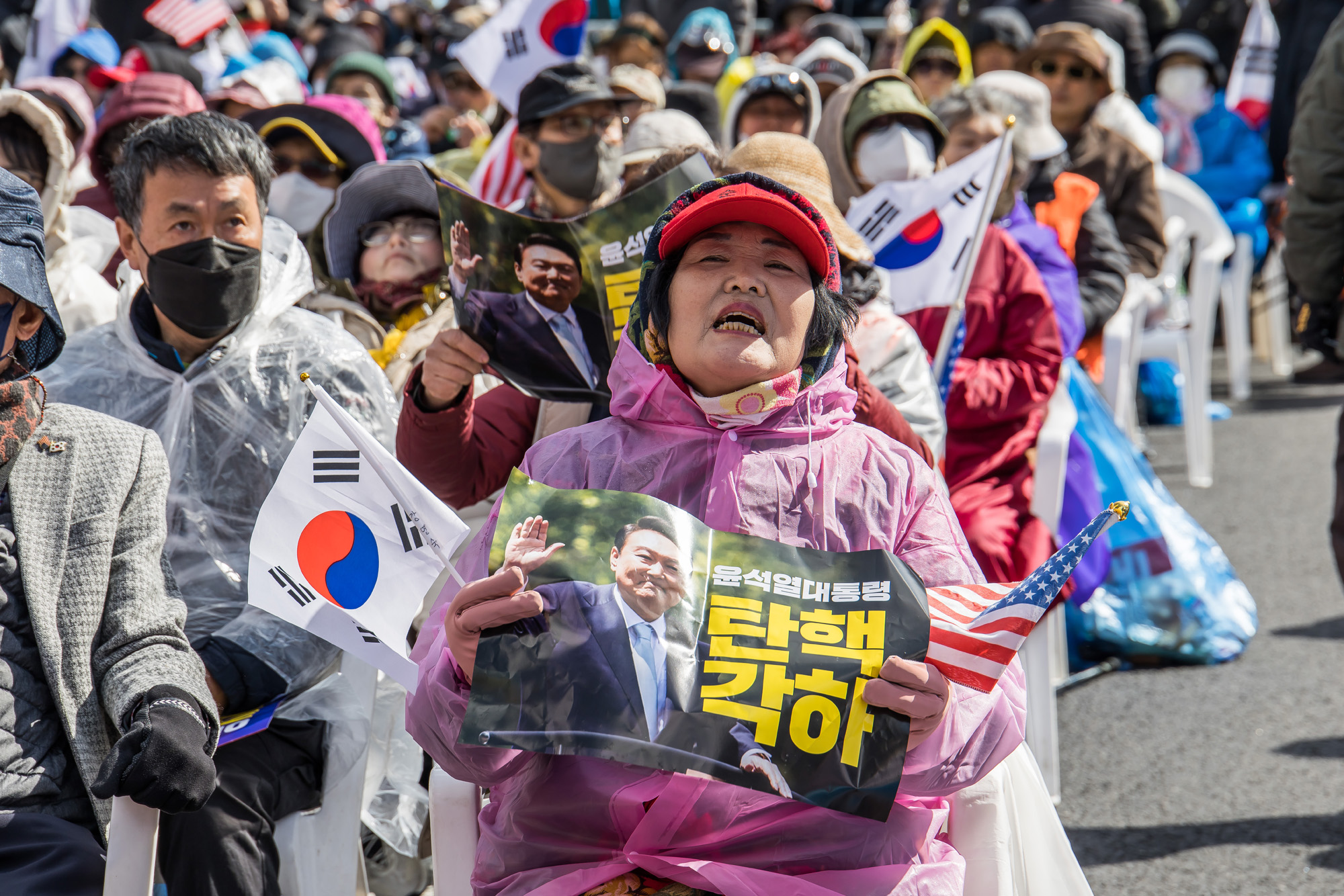 사회;집회;시위;윤석열탄핵반대집회;자유통일당;대한민국바로세우기운동본부;극우단체;사기탄핵반대집회;광화문국민대회
