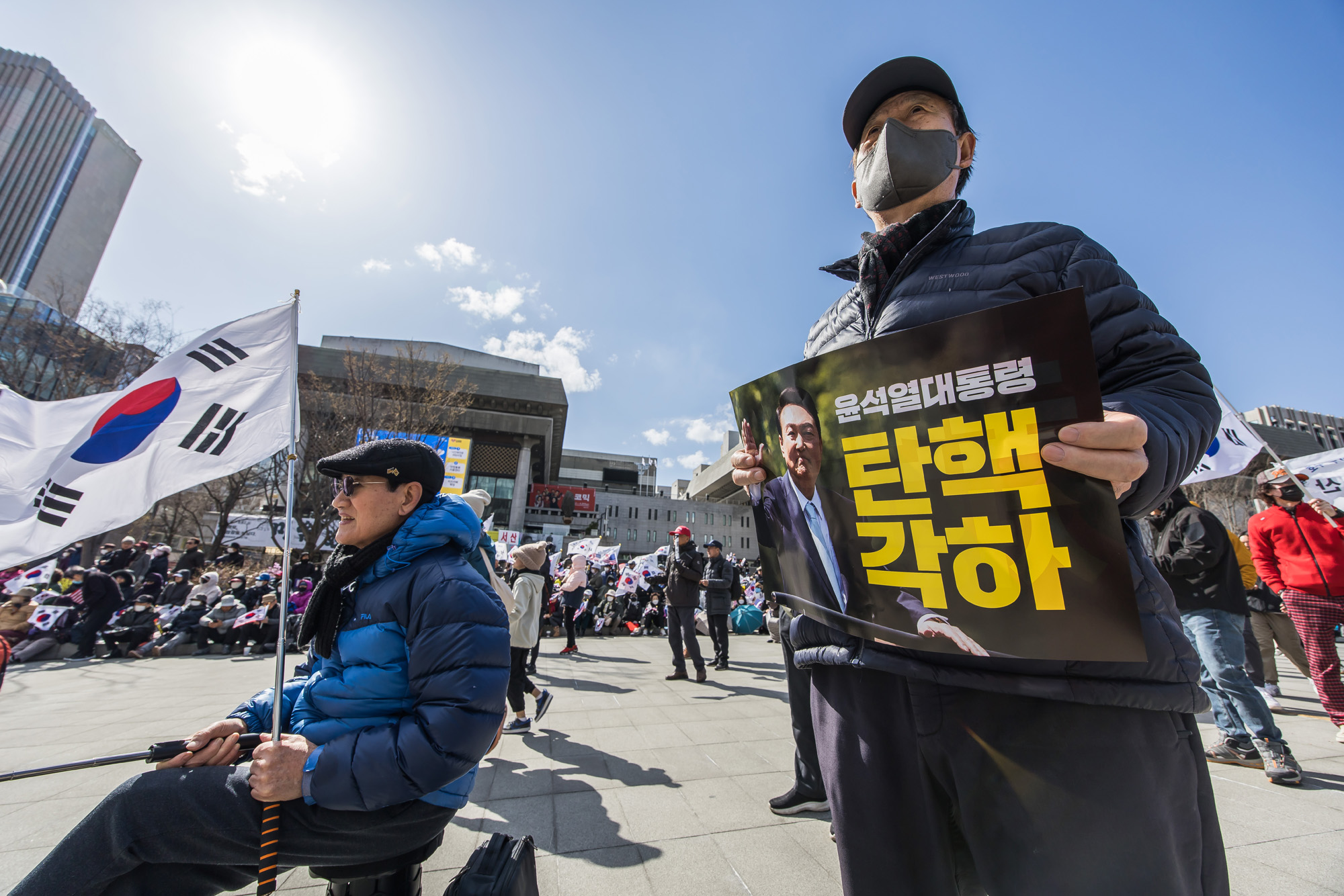 사회;집회;시위;윤석열탄핵반대집회;자유통일당;대한민국바로세우기운동본부;극우단체;사기탄핵반대집회;광화문국민대회