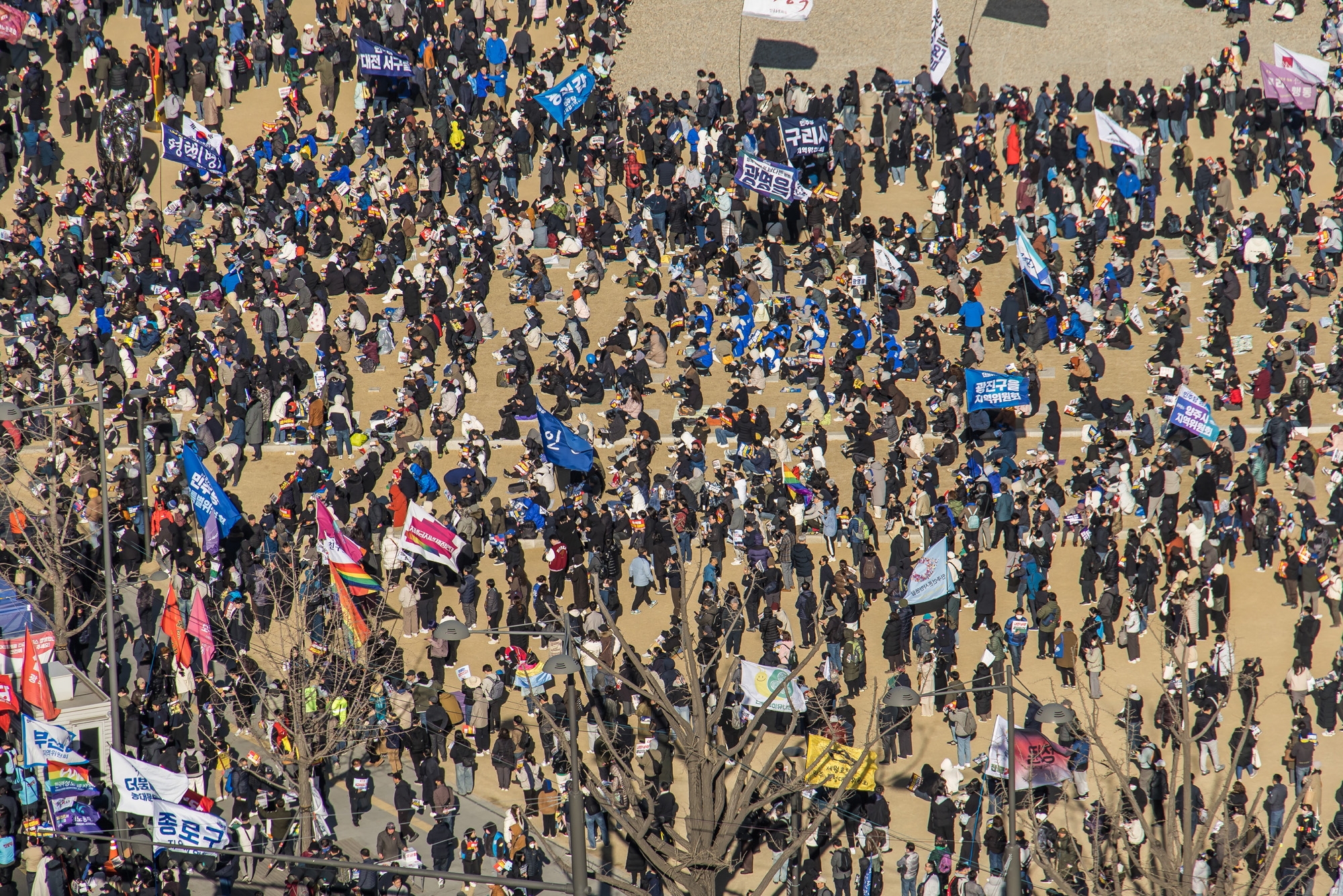 사회;집회;시위;윤석열탄핵찬성집회;윤석열파면촉구범국민대회;야5당공동집회;더불어민주당;조국혁신당;진보당;기본소득당;사회민주당