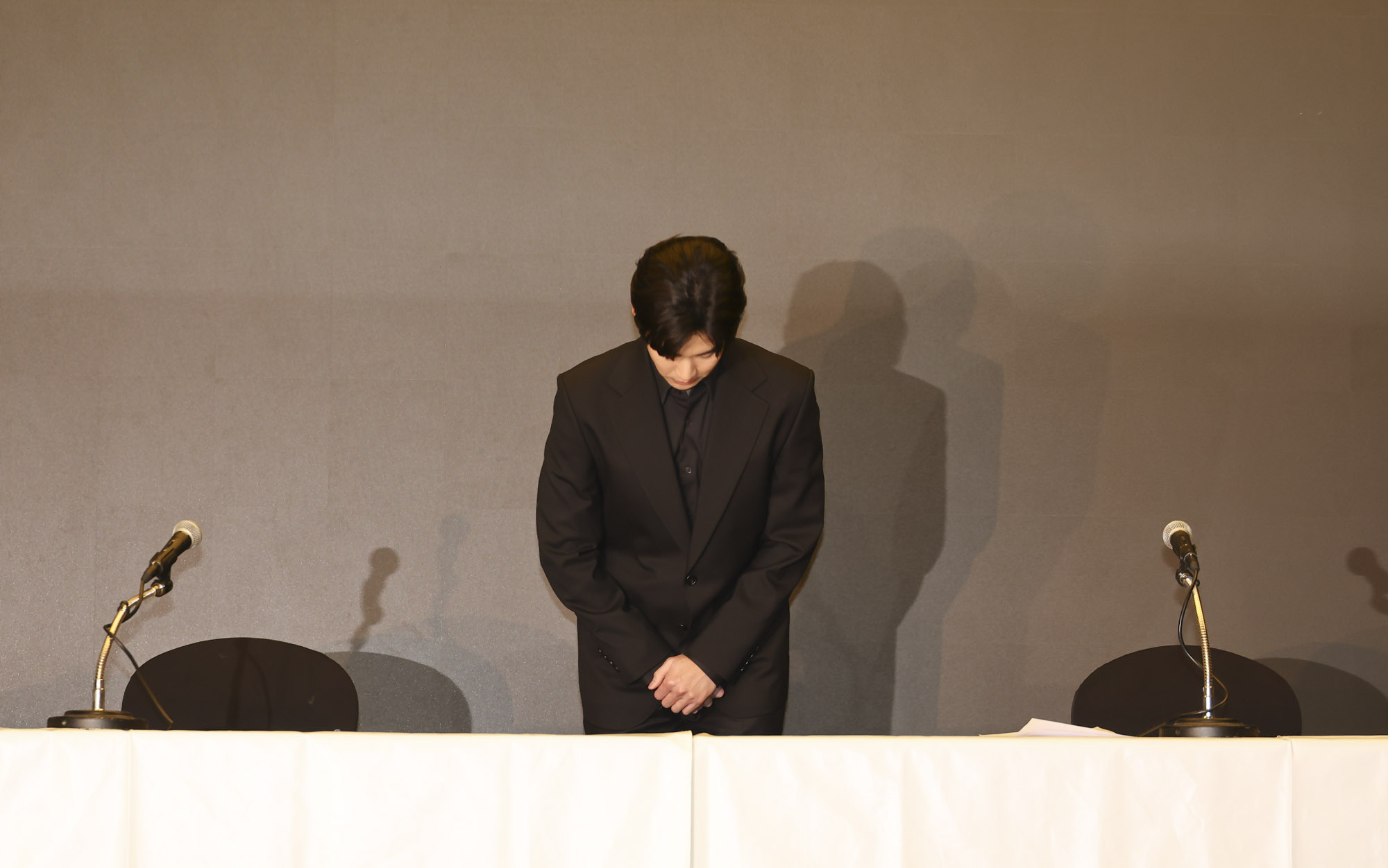 김수현;김수현김새론;김수현기자회견;김수현눈물;김수현가로세로;김수현가연세