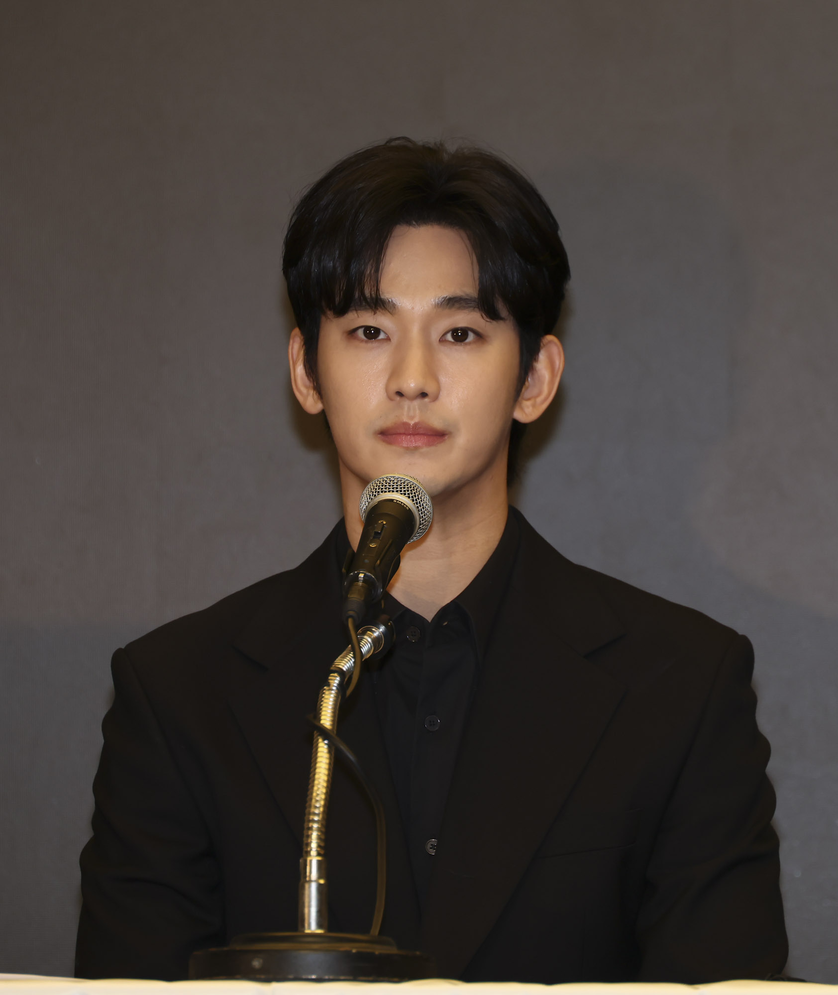 김수현;김수현김새론;김수현기자회견;김수현눈물;김수현가로세로;김수현가연세