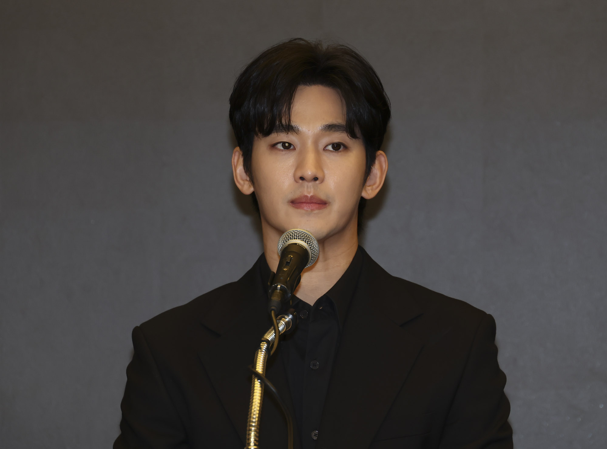 김수현;김수현김새론;김수현기자회견;김수현눈물;김수현가로세로;김수현가연세