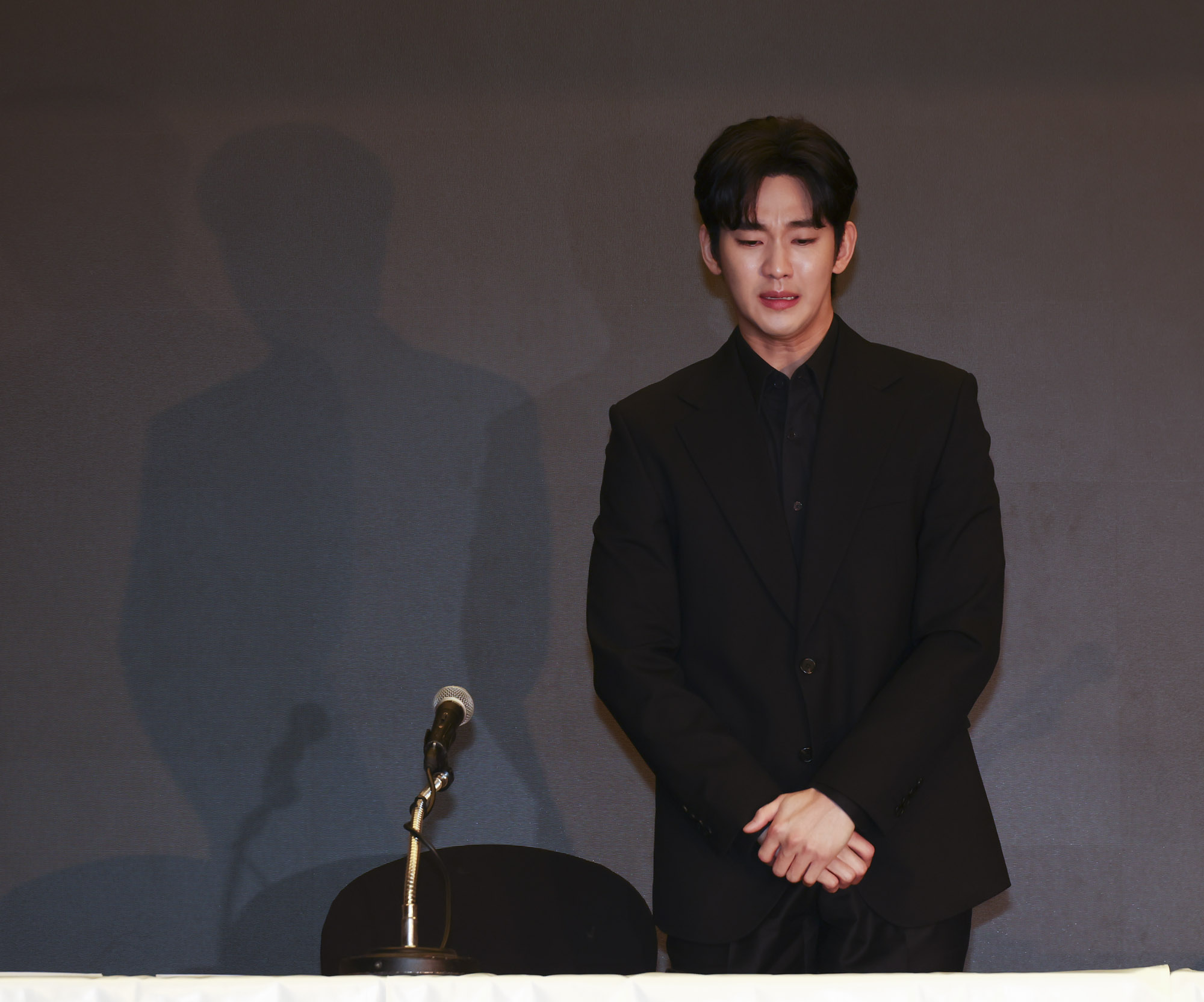 김수현;김수현김새론;김수현기자회견;김수현눈물;김수현가로세로;김수현가연세