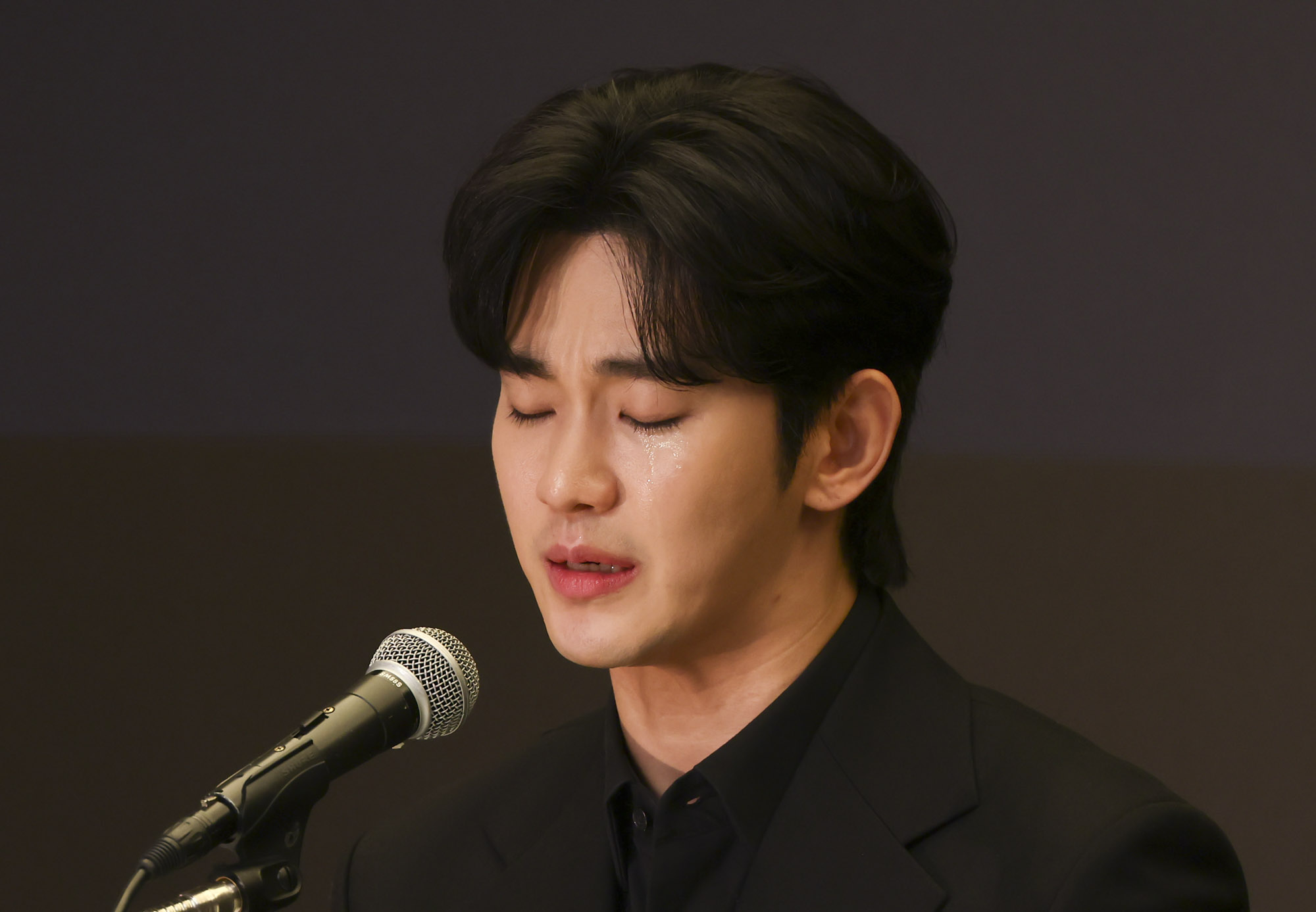 김수현;김수현김새론;김수현기자회견;김수현눈물;김수현가로세로;김수현가연세