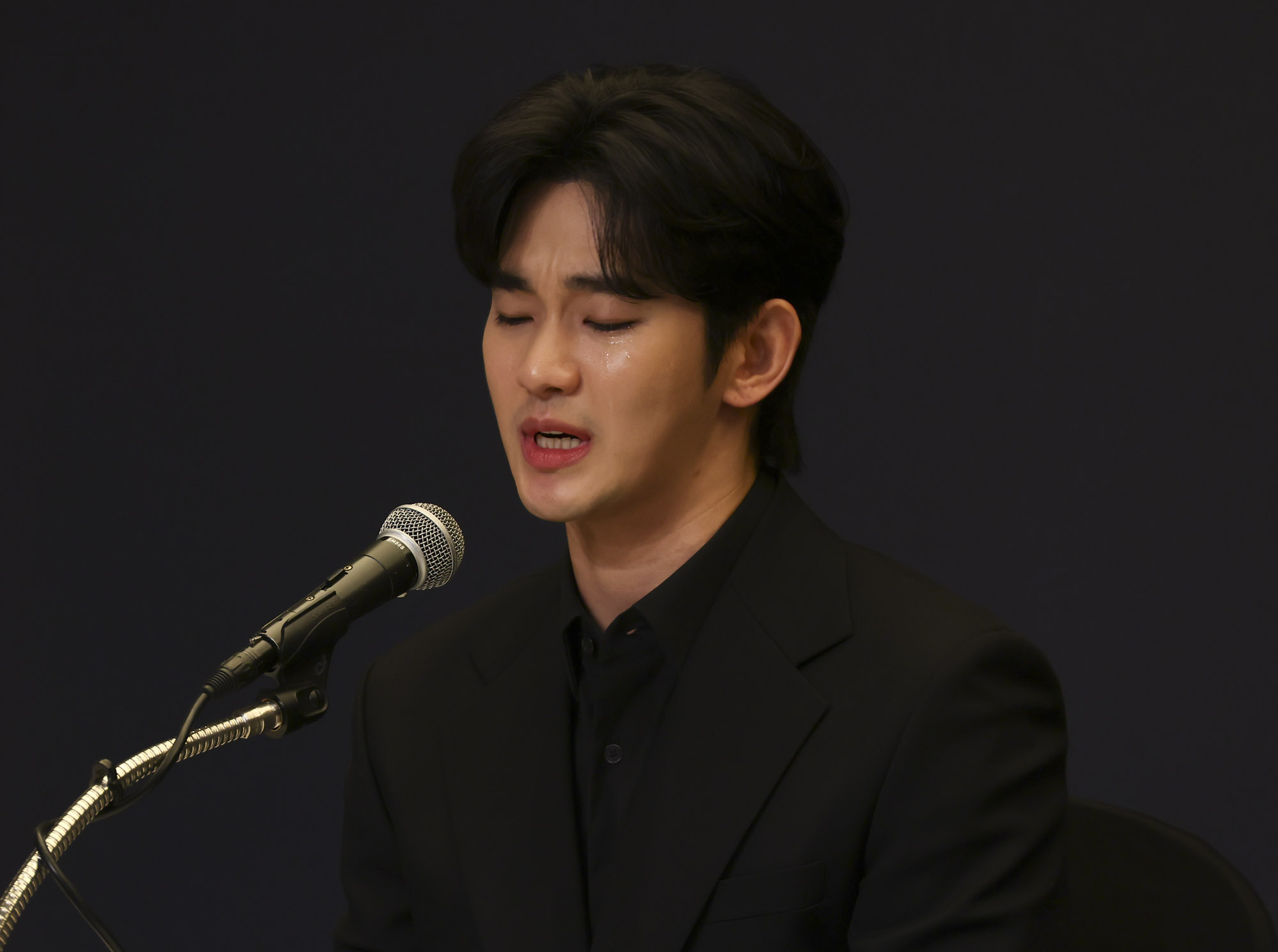 김수현;김수현김새론;김수현기자회견;김수현눈물;김수현가로세로;김수현가연세