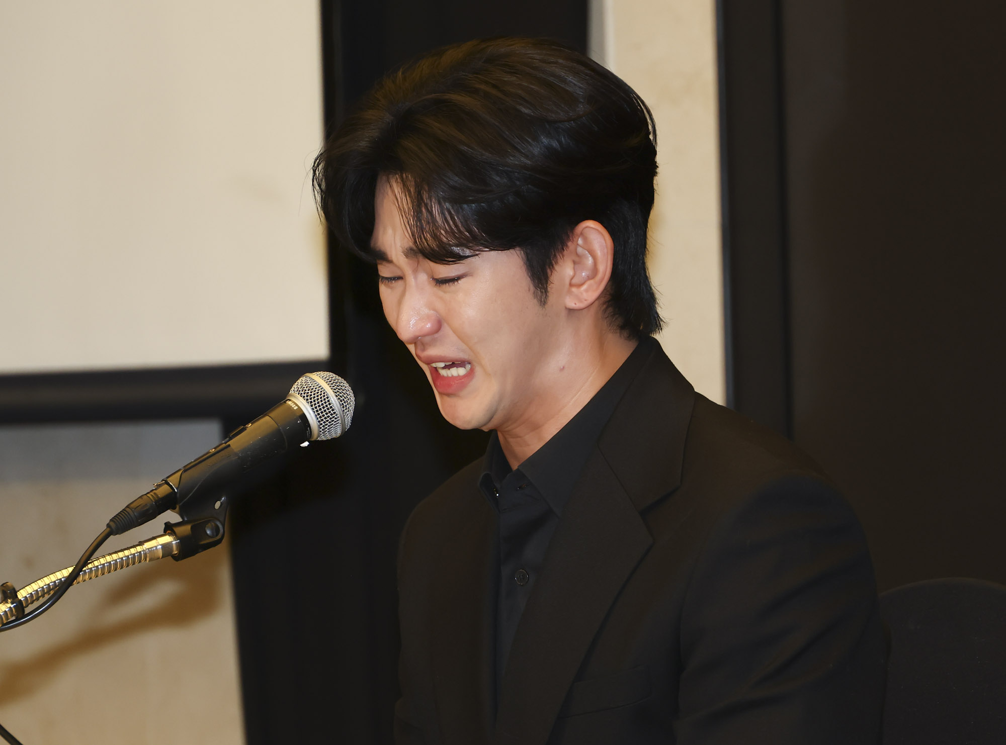 김수현;김수현김새론;김수현기자회견;김수현눈물;김수현가로세로;김수현가연세