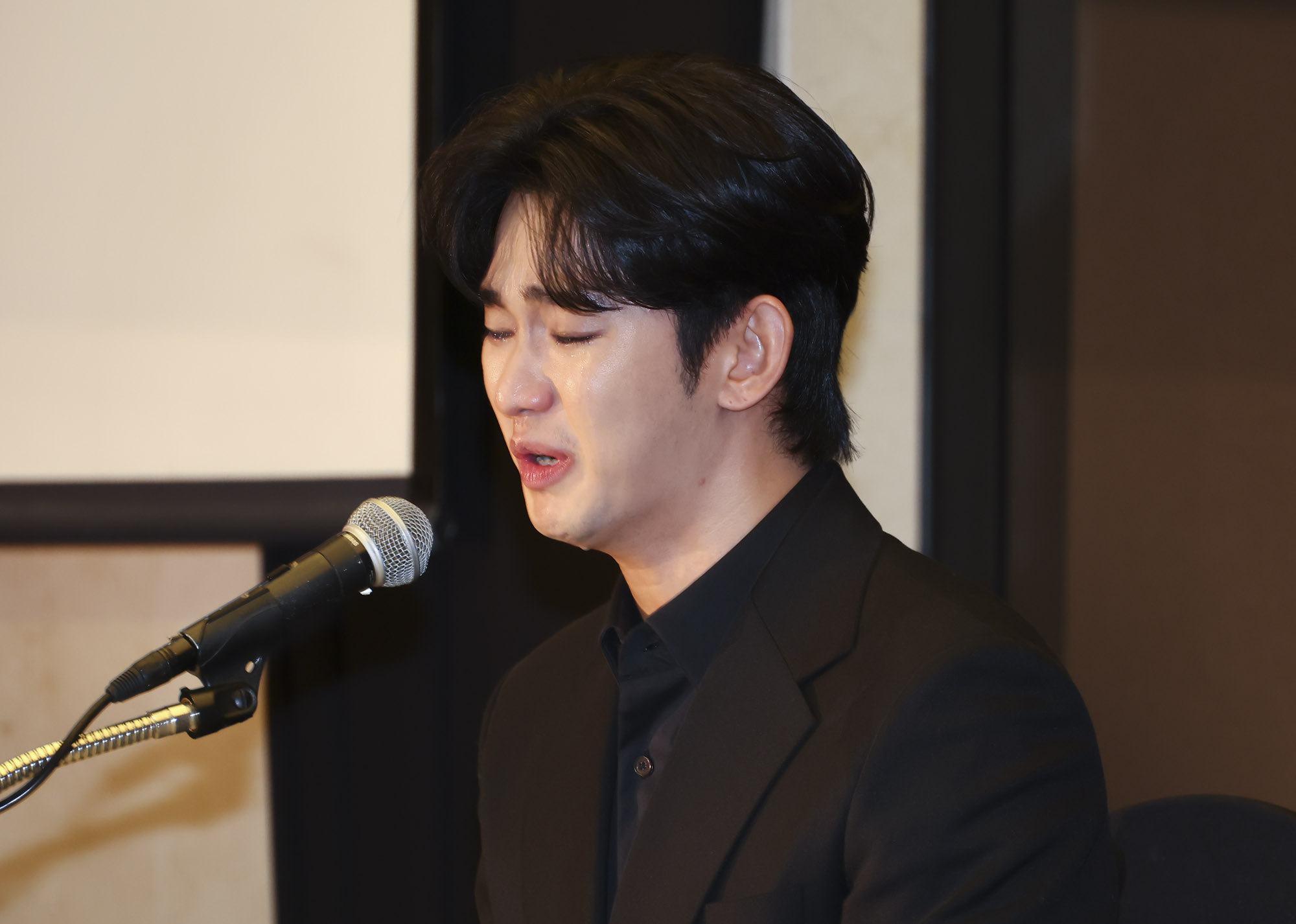 김수현;김수현김새론;김수현기자회견;김수현눈물;김수현가로세로;김수현가연세