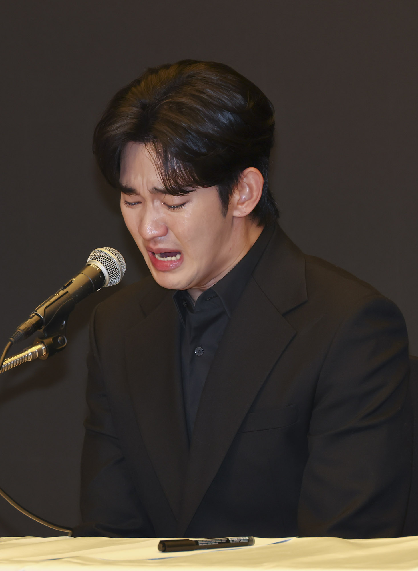 김수현;김수현김새론;김수현기자회견;김수현눈물;김수현가로세로;김수현가연세