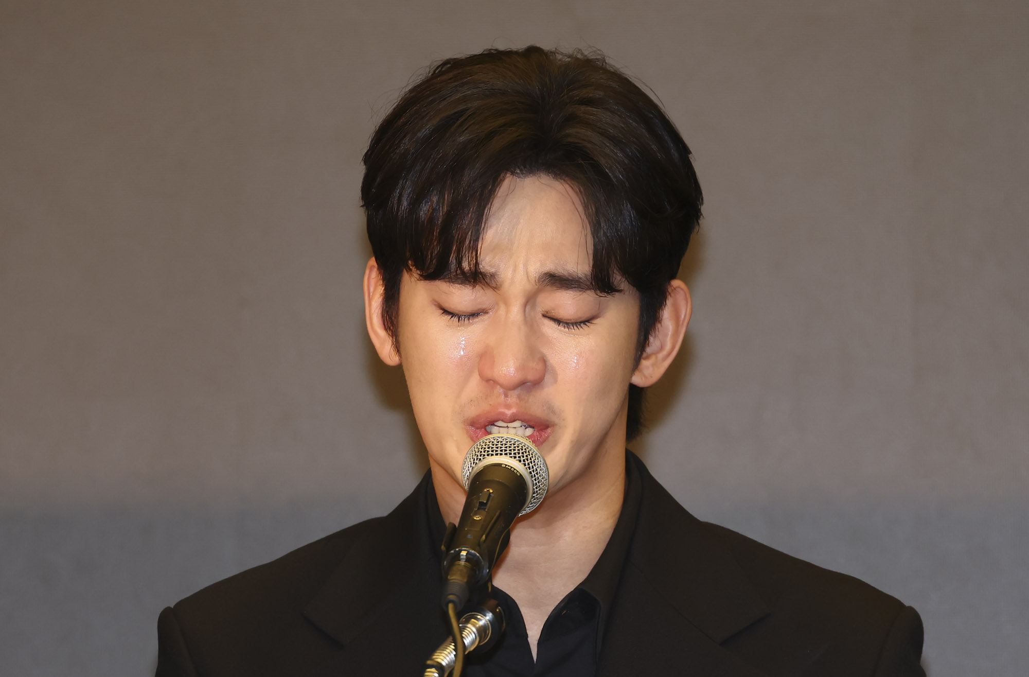 김수현;김수현김새론;김수현기자회견;김수현눈물;김수현가로세로;김수현가연세