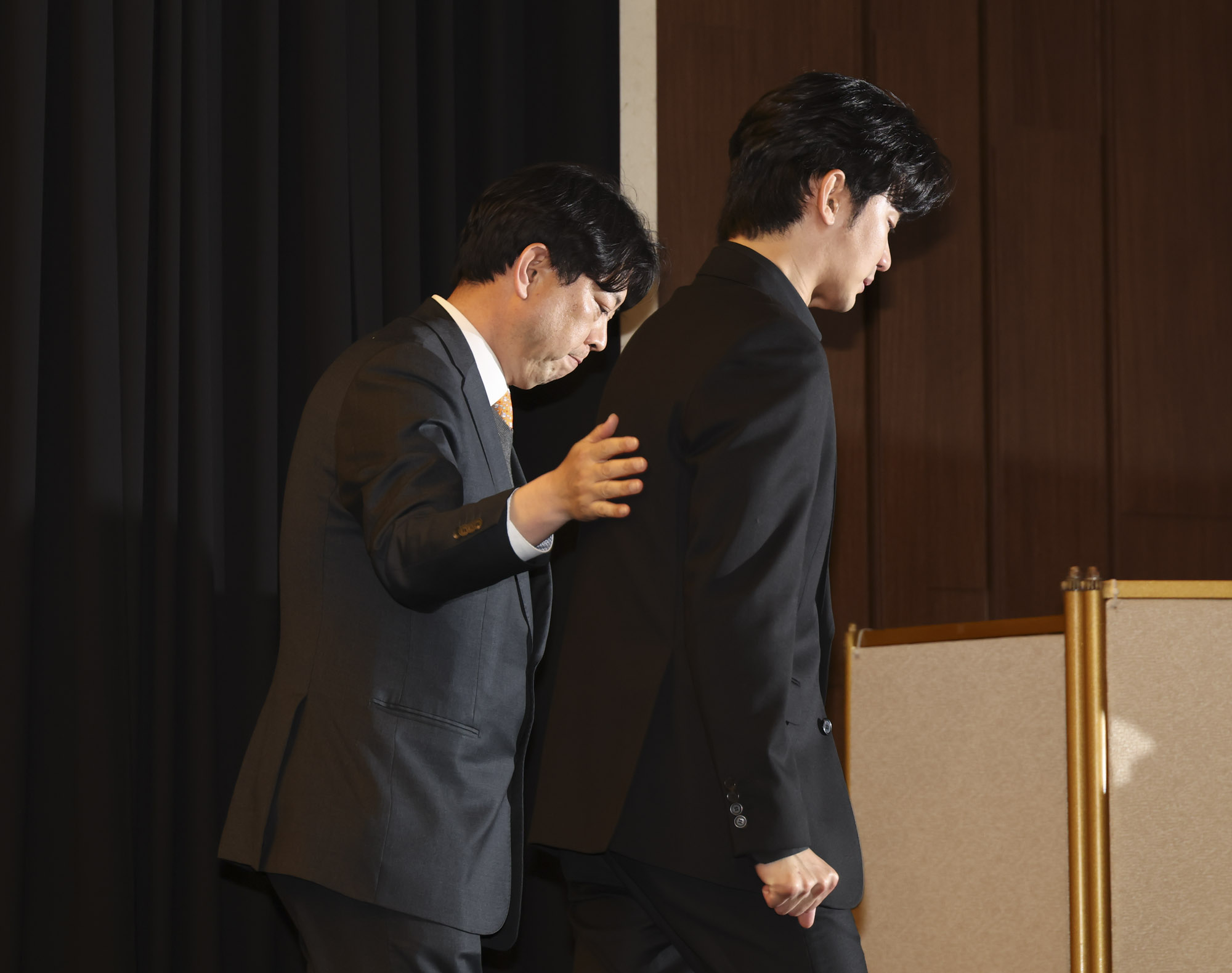 김수현;김수현김새론;김수현기자회견;김수현눈물;김수현가로세로;김수현가연세
