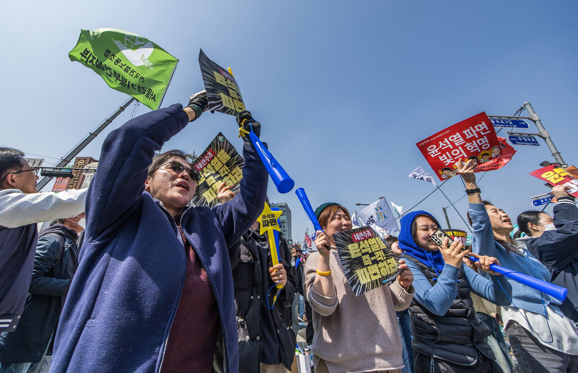 사회;집회;정치;윤석열대통령탄핵심판선고;헌법재판소;윤석열탄핵찬성집회;헌재앞탄핵찬성집회;윤석열대통령파면