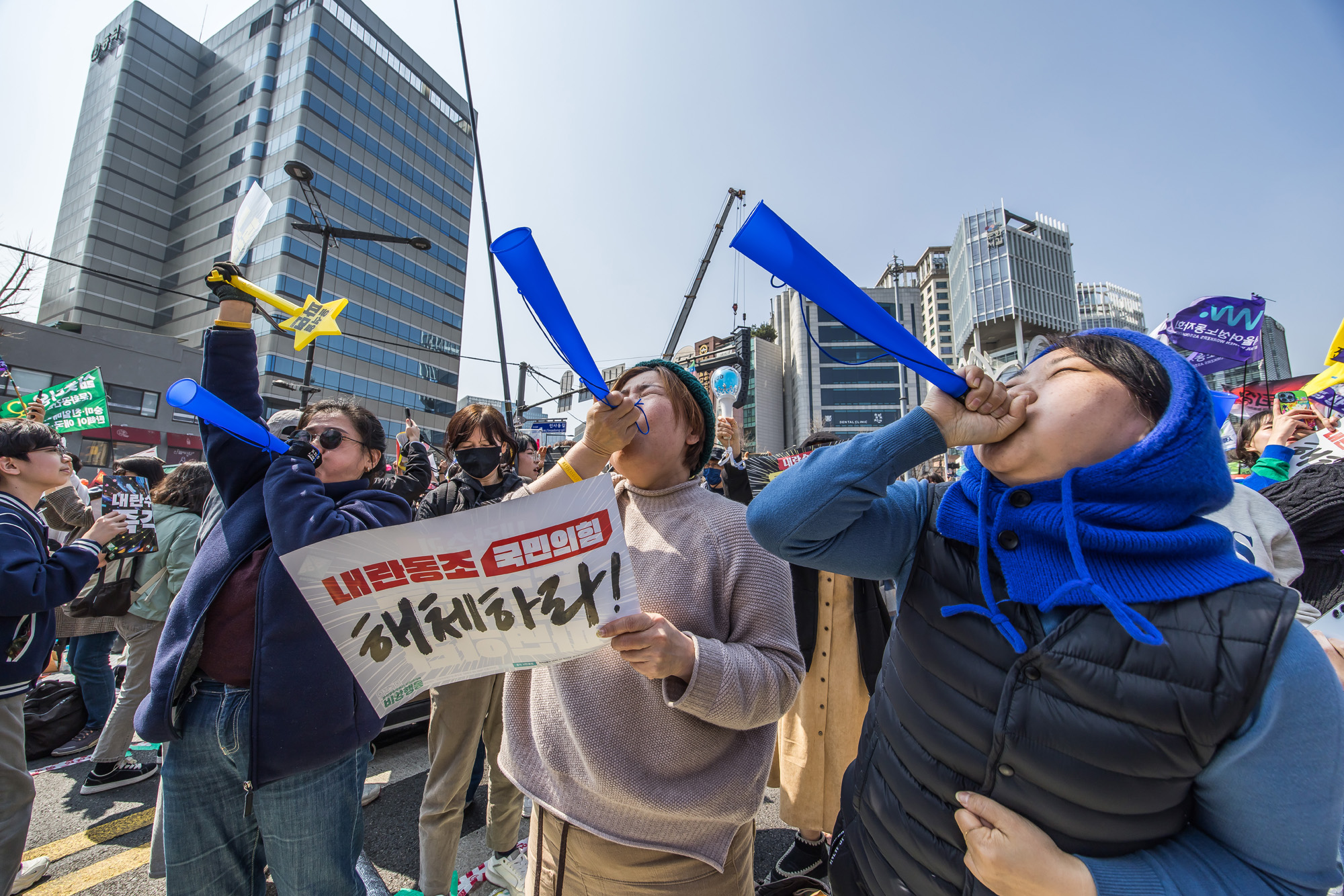 사회;집회;정치;윤석열대통령탄핵심판선고;헌법재판소;윤석열탄핵찬성집회;헌재앞탄핵찬성집회;윤석열대통령파면