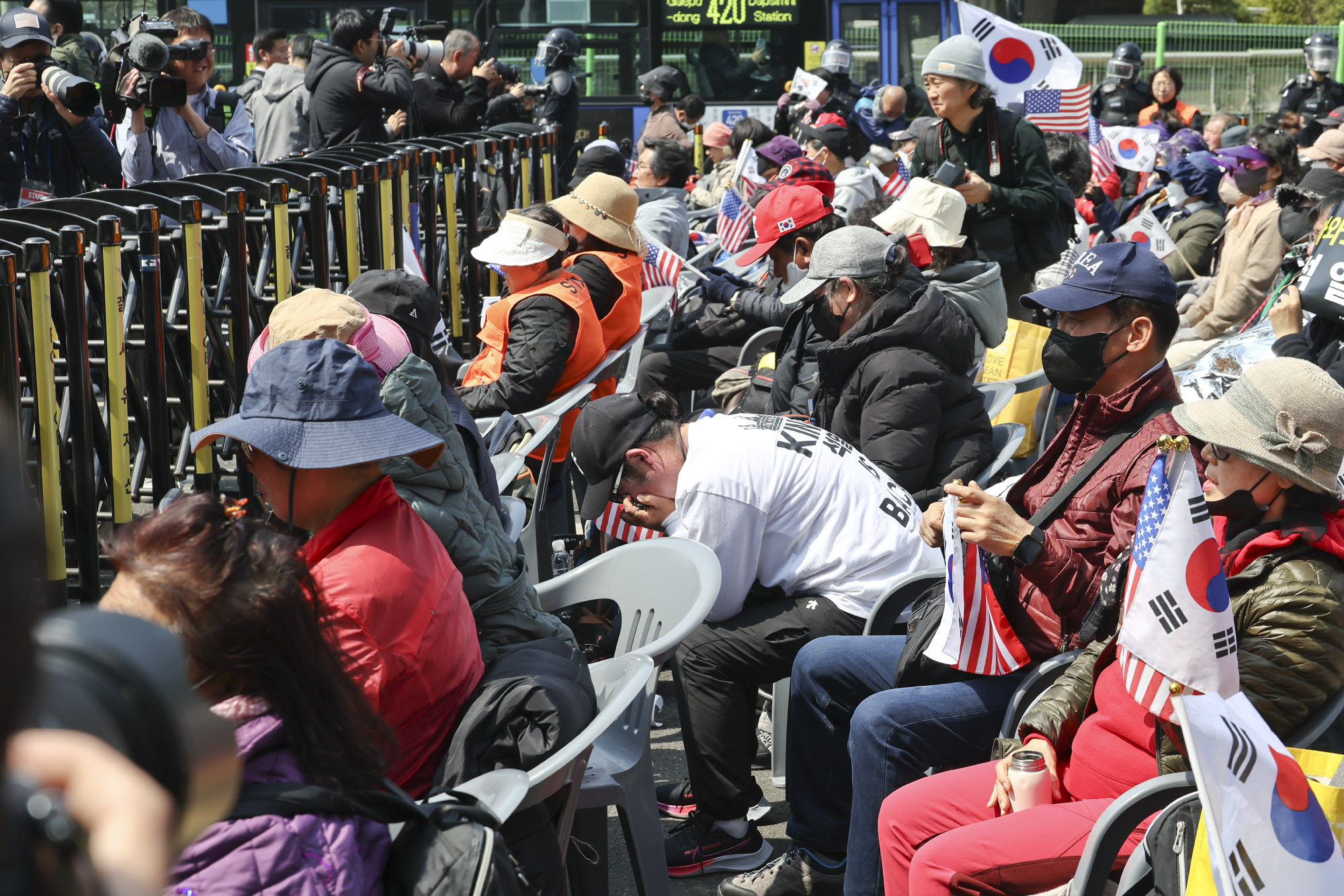 윤석열;윤석열탄핵반대집회;한남동집회;탄핵반대;윤대통령지지자;파면선고