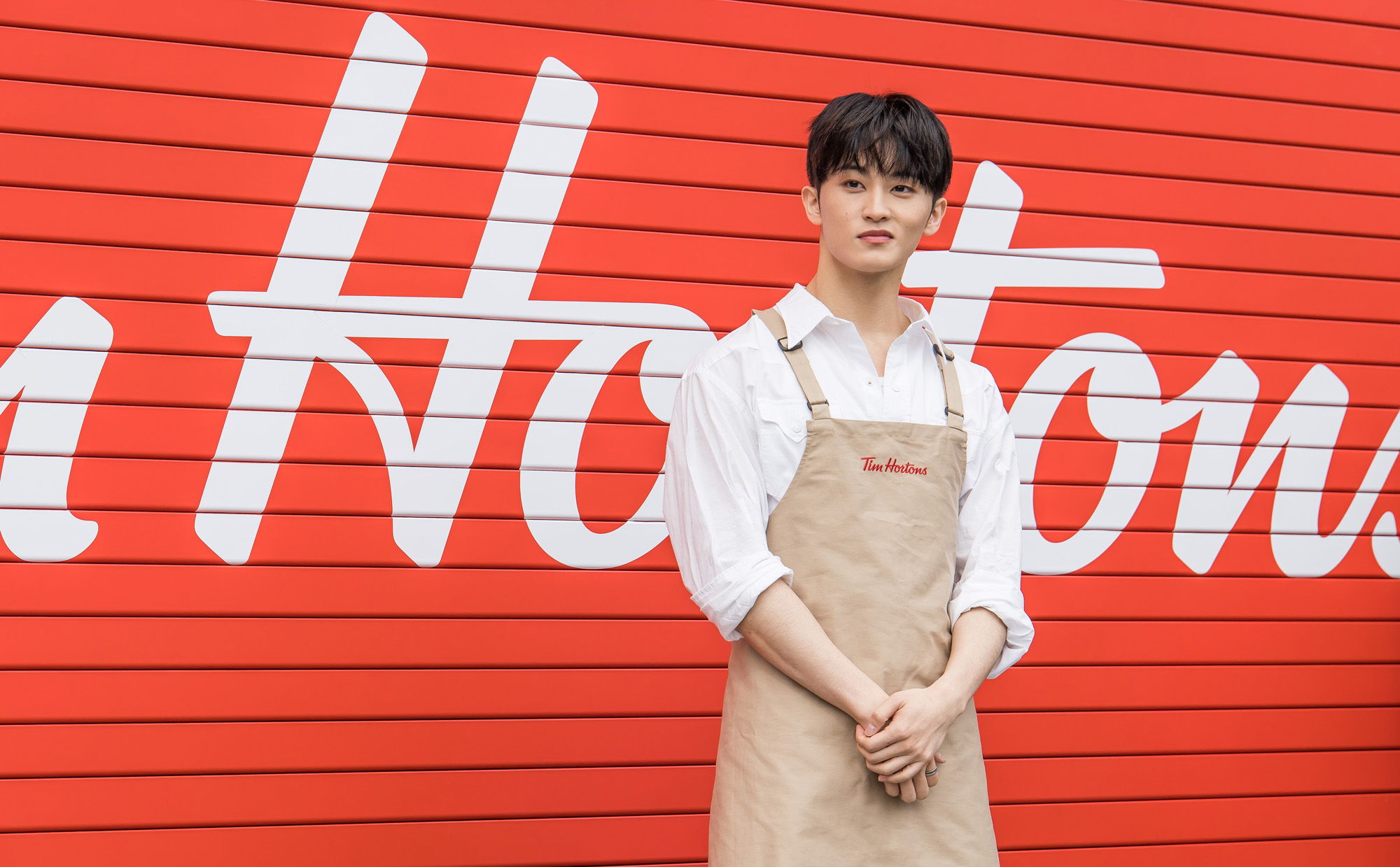 경제;연예;카페;커피전문점;캐나다커피전문점;팀홀튼;TimHortons;엔시티;NCT;엔시티마크;가수;아이돌그룹;팀스키친