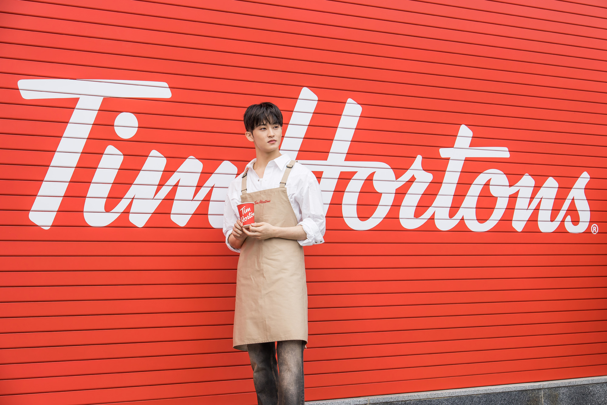 경제;연예;카페;커피전문점;캐나다커피전문점;팀홀튼;TimHortons;엔시티;NCT;엔시티마크;가수;아이돌그룹;팀스키친