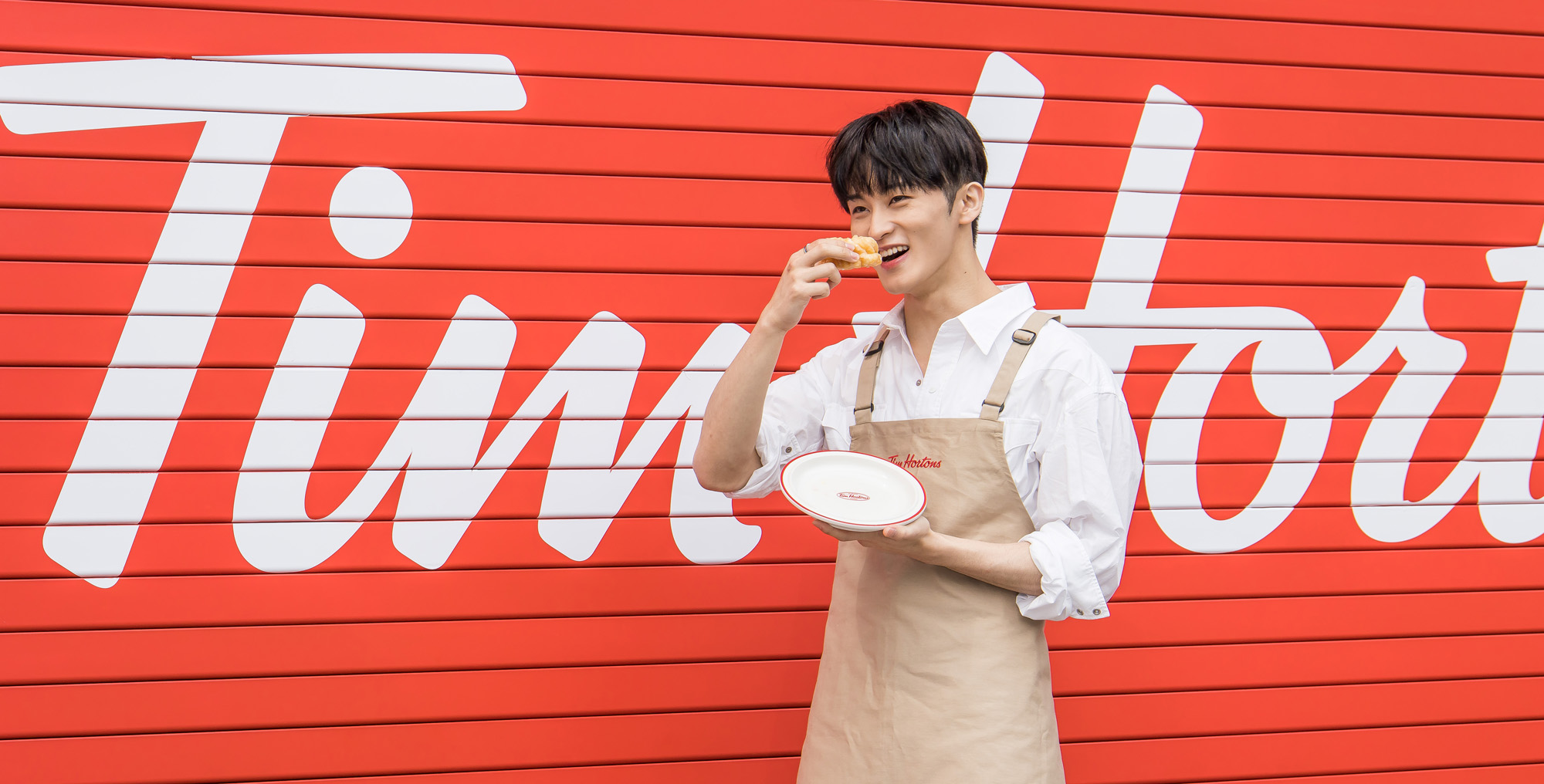 경제;연예;카페;커피전문점;캐나다커피전문점;팀홀튼;TimHortons;엔시티;NCT;엔시티마크;가수;아이돌그룹;팀스키친