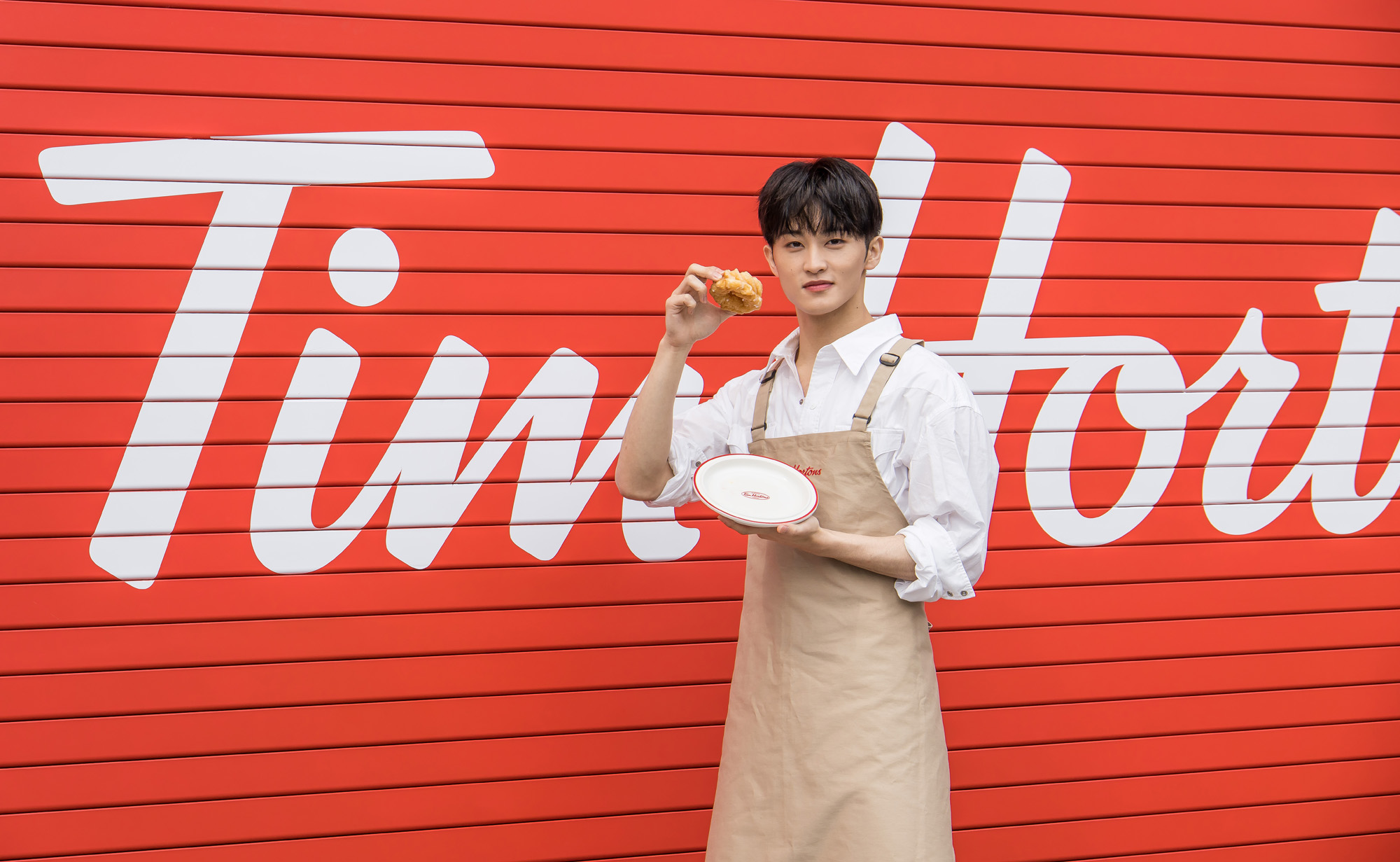 경제;연예;카페;커피전문점;캐나다커피전문점;팀홀튼;TimHortons;엔시티;NCT;엔시티마크;가수;아이돌그룹;팀스키친