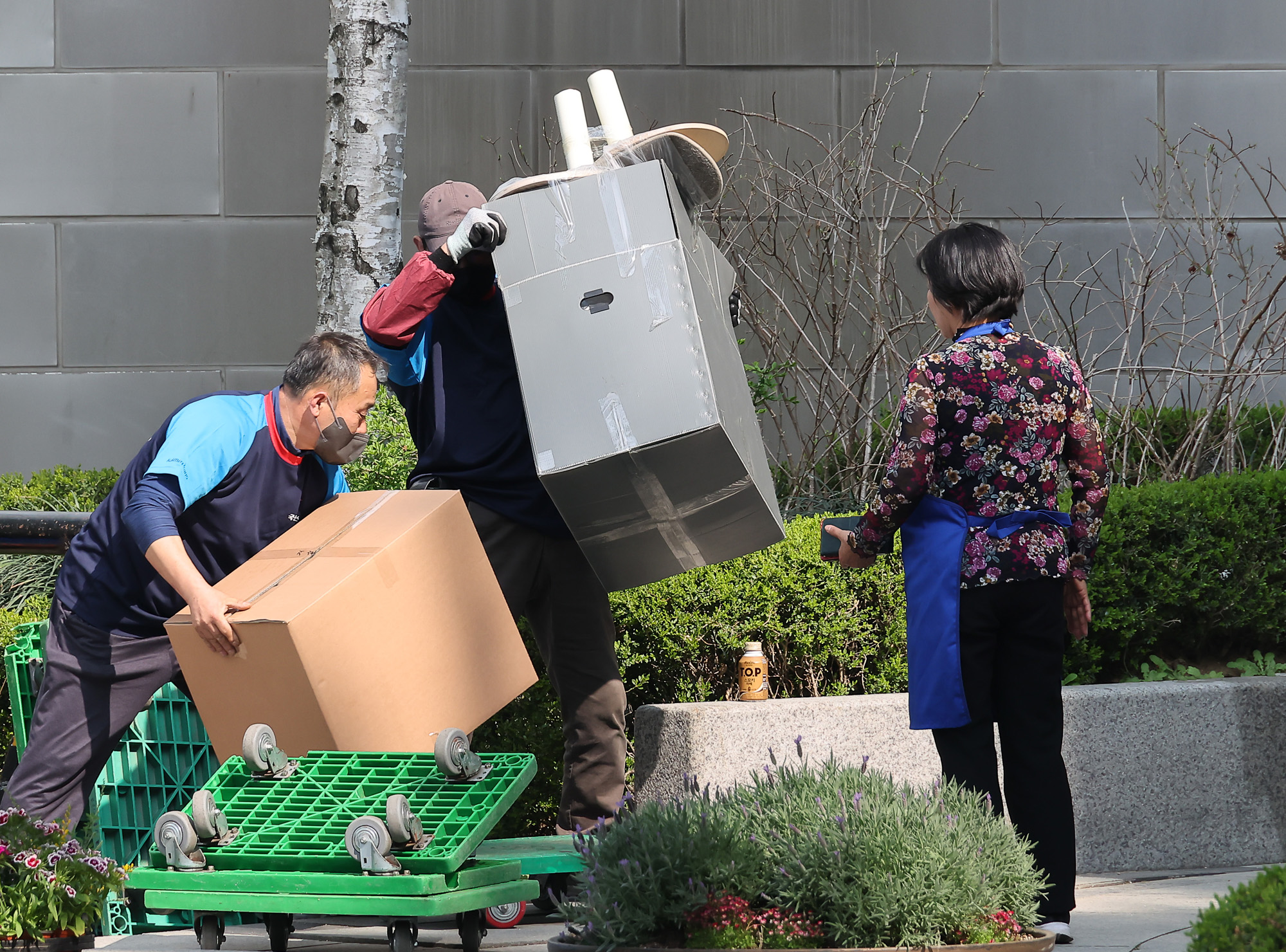 윤석열 탄핵 퇴거 아크로비스타