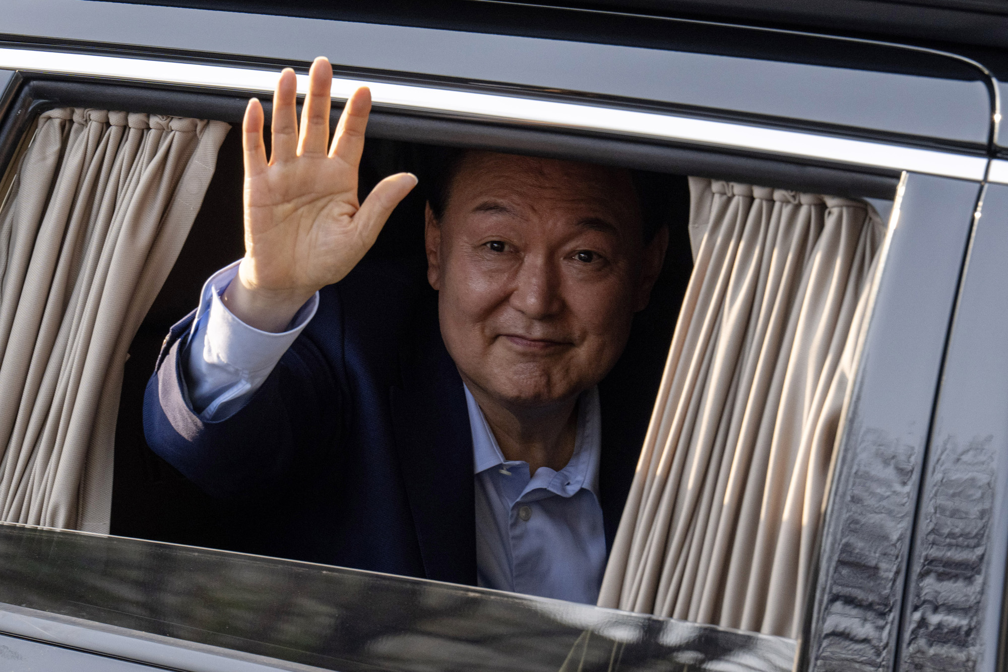 윤석열 탄핵 퇴거 아크로비스타