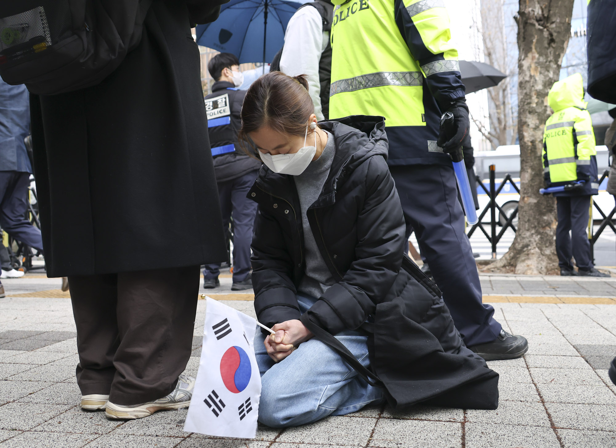 윤석열;윤석열아크로비스타;윤석열재판;윤석열중앙지법