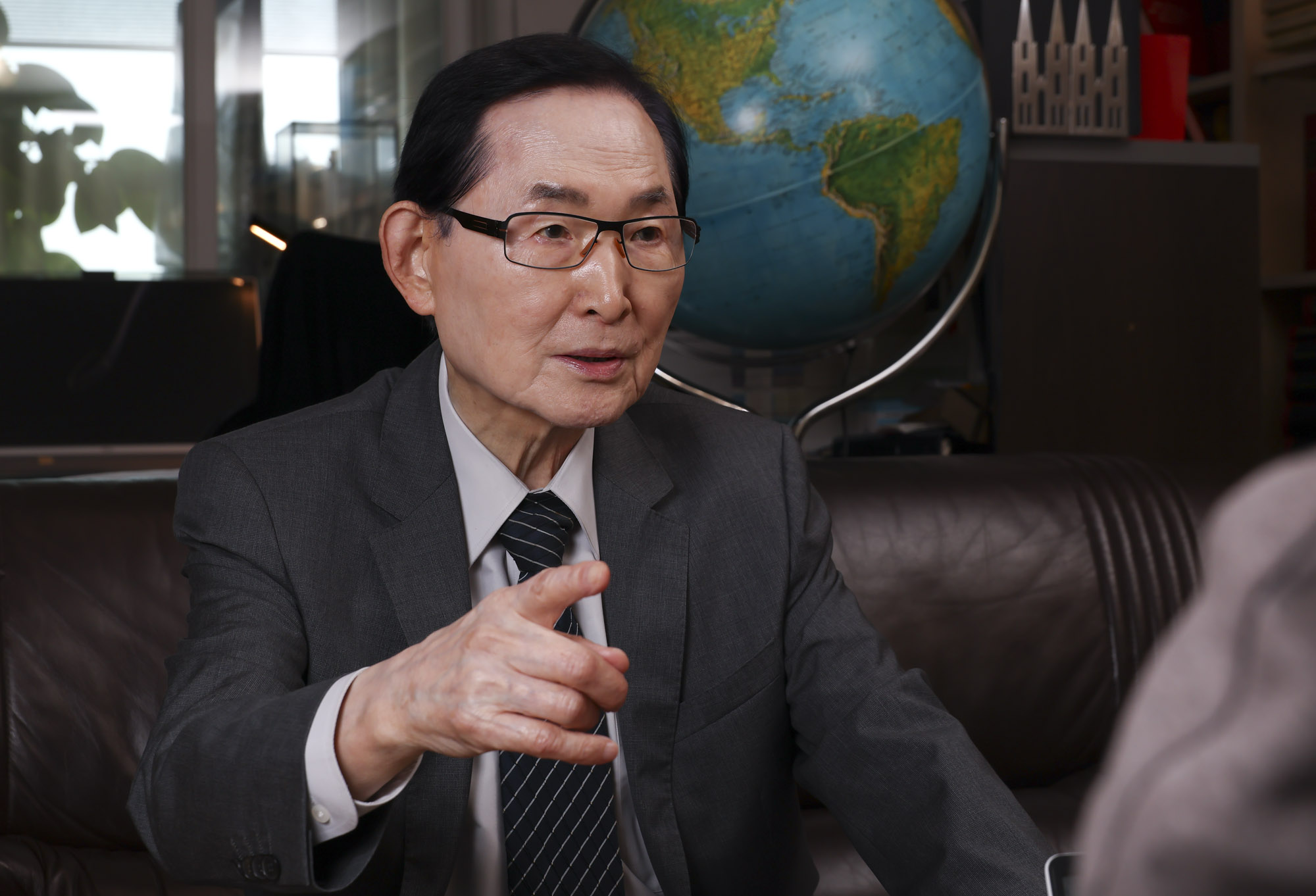 허영교수;허영경희대교수;허영법학전문대;허영법학학자;허영법;허영석좌교수