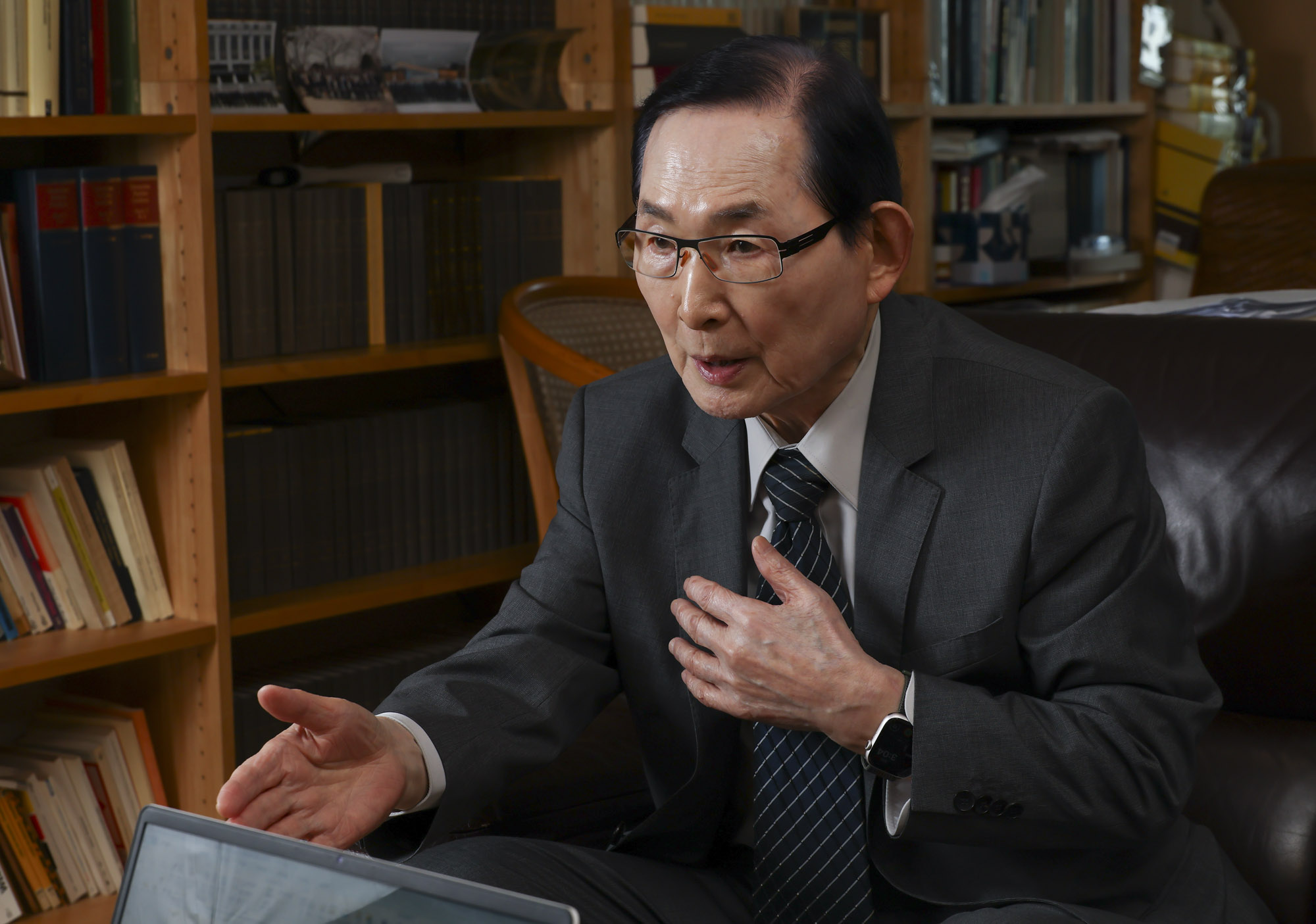 허영교수;허영경희대교수;허영법학전문대;허영법학학자;허영법;허영석좌교수