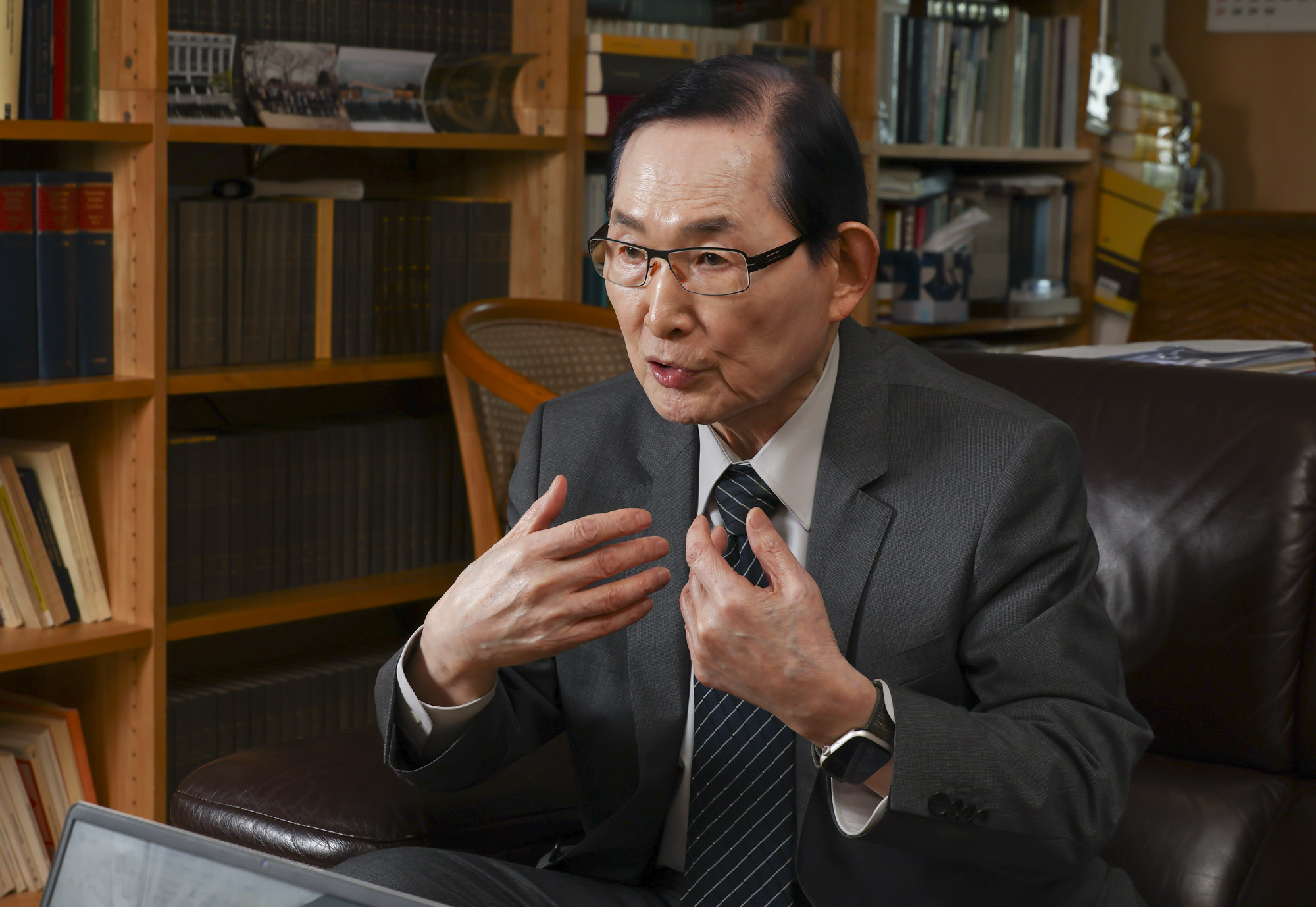 허영교수;허영경희대교수;허영법학전문대;허영법학학자;허영법;허영석좌교수