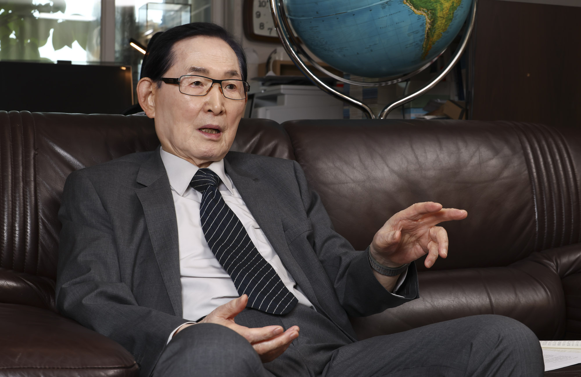 허영교수;허영경희대교수;허영법학전문대;허영법학학자;허영법;허영석좌교수