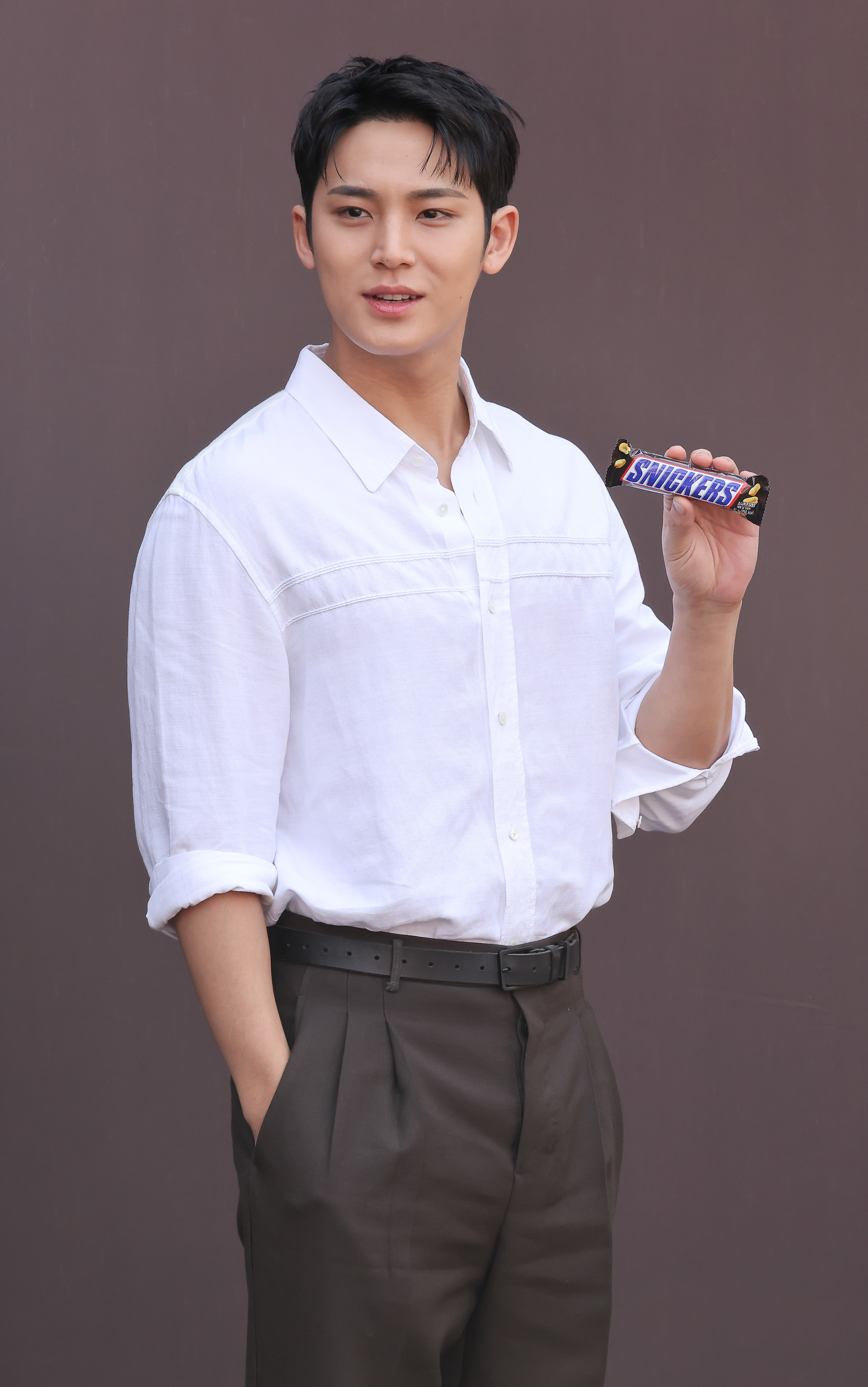 스니커즈 에너지 스테이션 팝업 세븐틴 민규