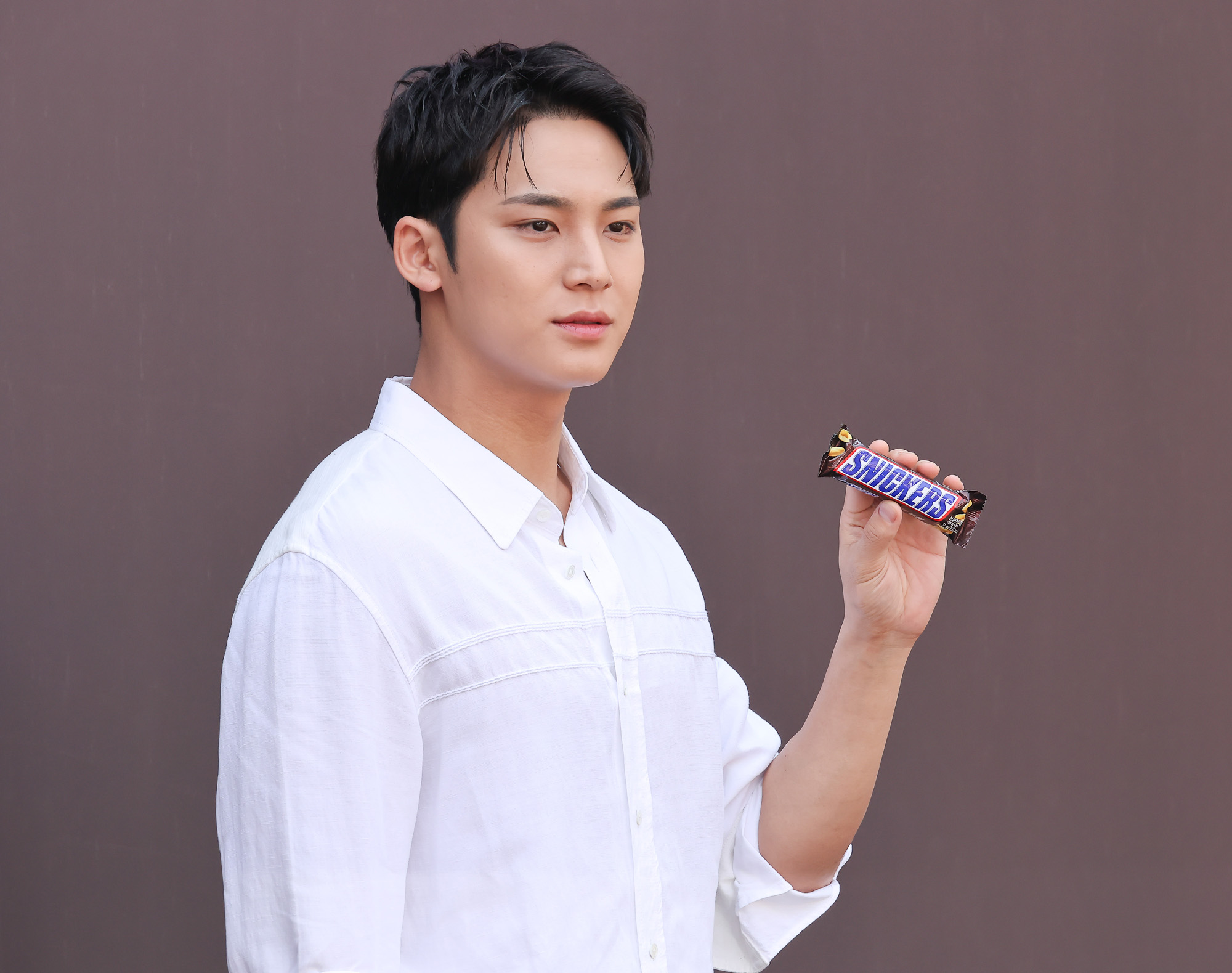 스니커즈 에너지 스테이션 팝업 세븐틴 민규