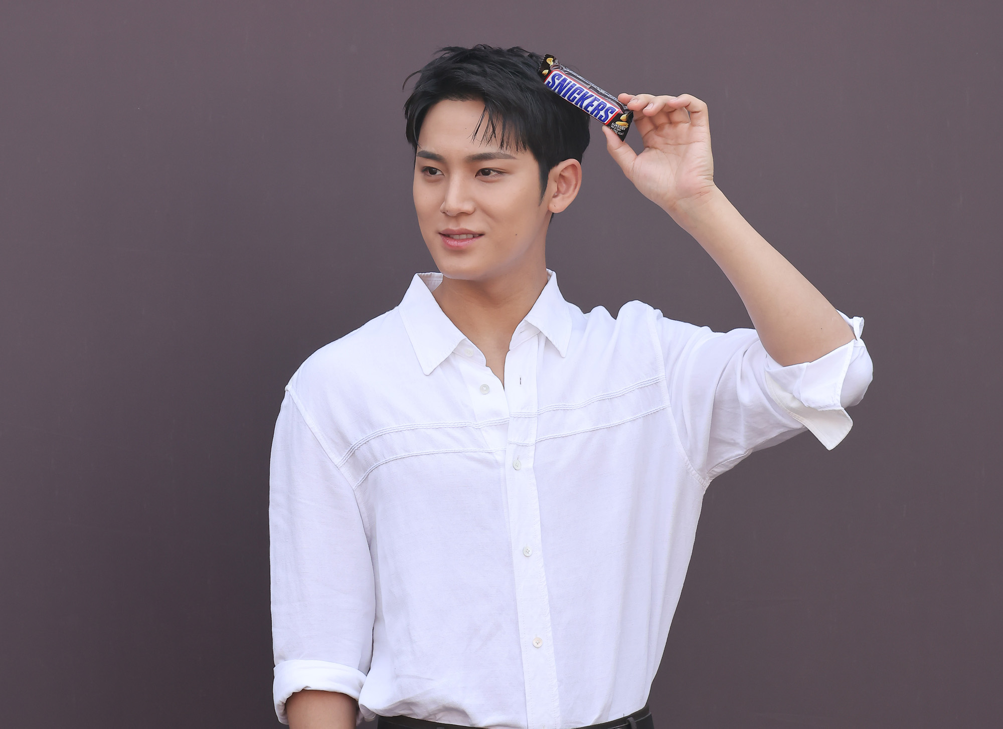 스니커즈 에너지 스테이션 팝업 세븐틴 민규