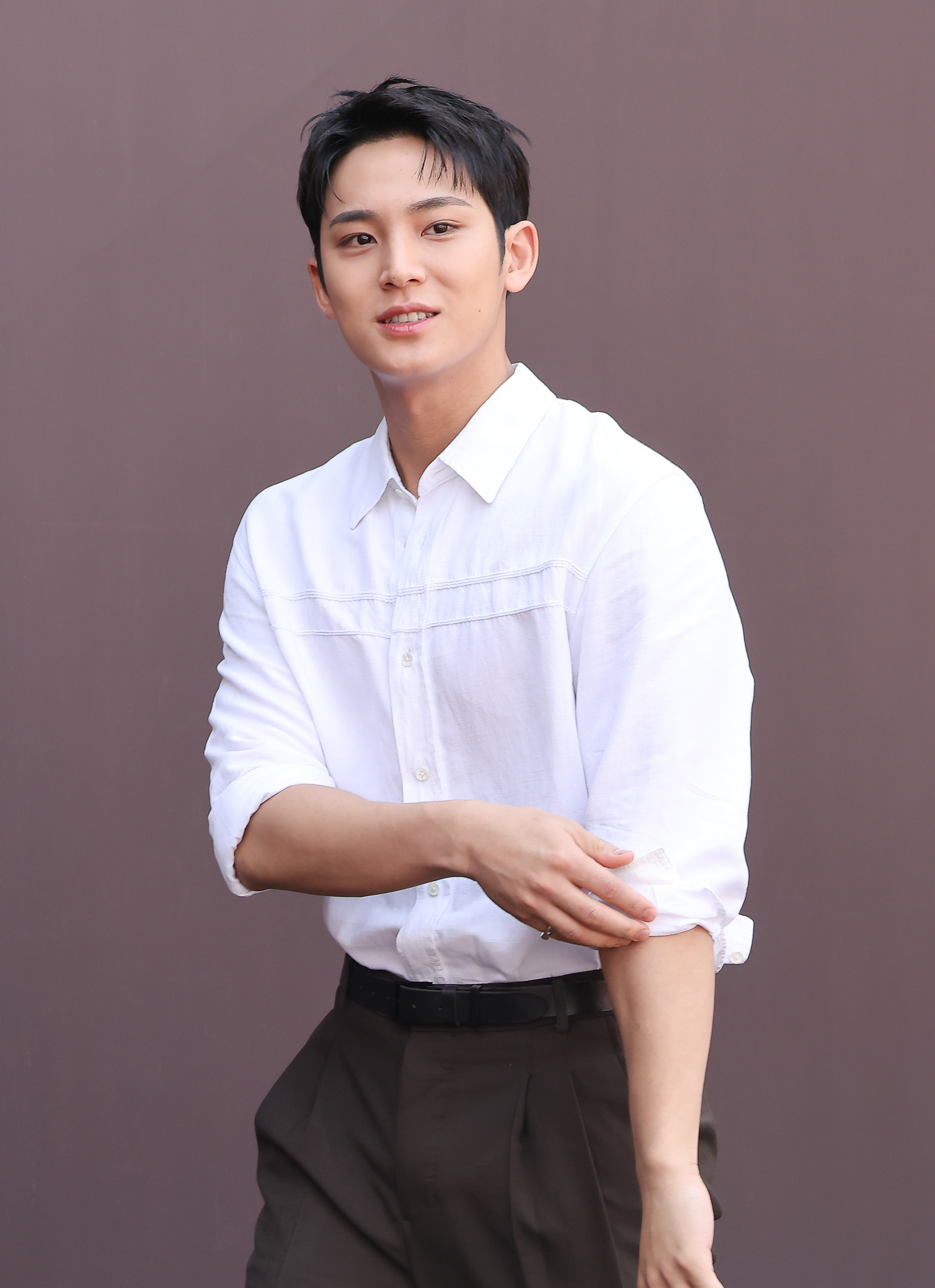 스니커즈 에너지 스테이션 팝업 세븐틴 민규