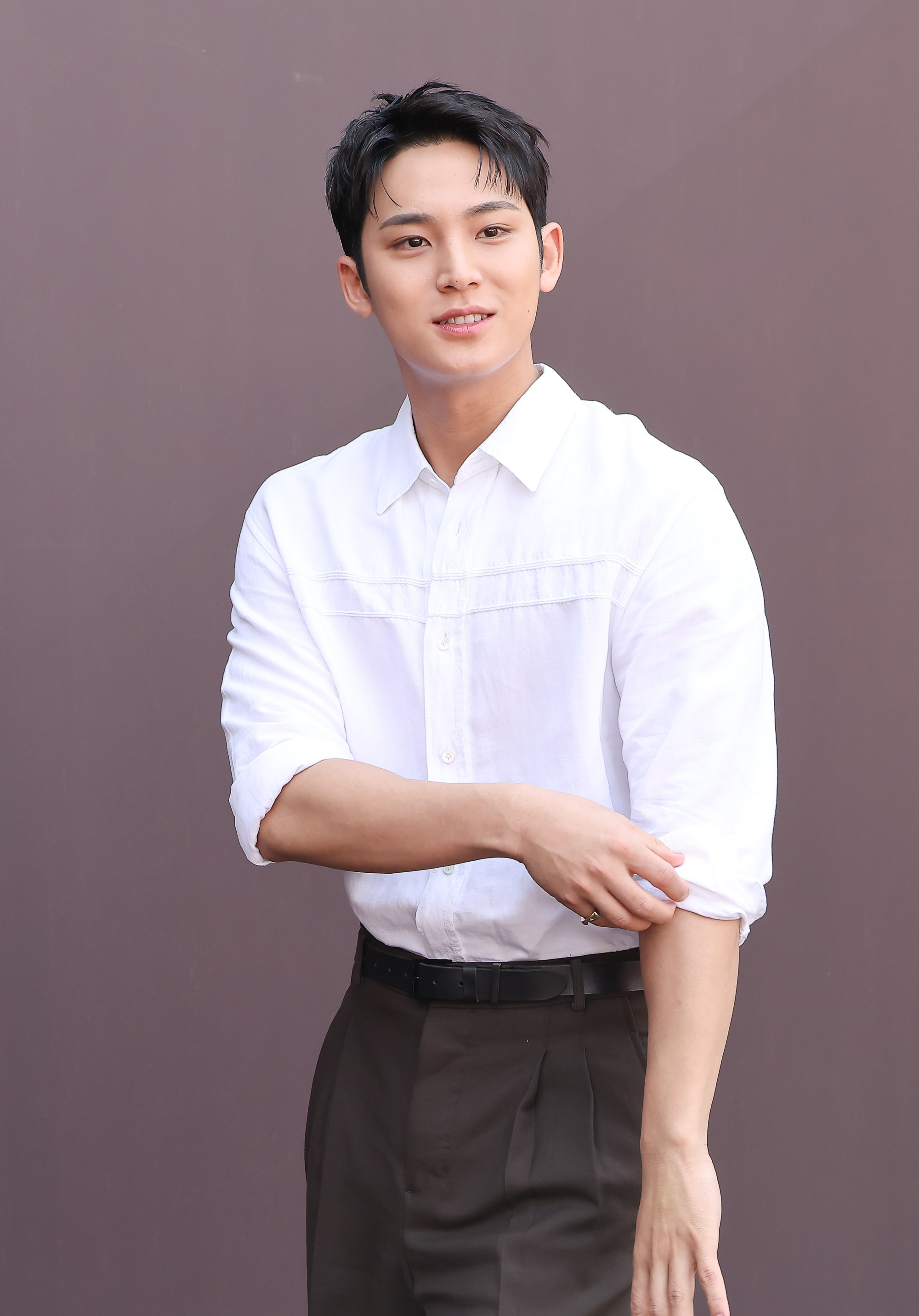 스니커즈 에너지 스테이션 팝업 세븐틴 민규