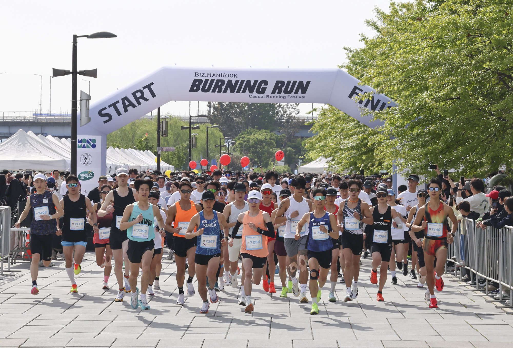 버닝런;버닝런2025;마라톤;비즈한국마라톤