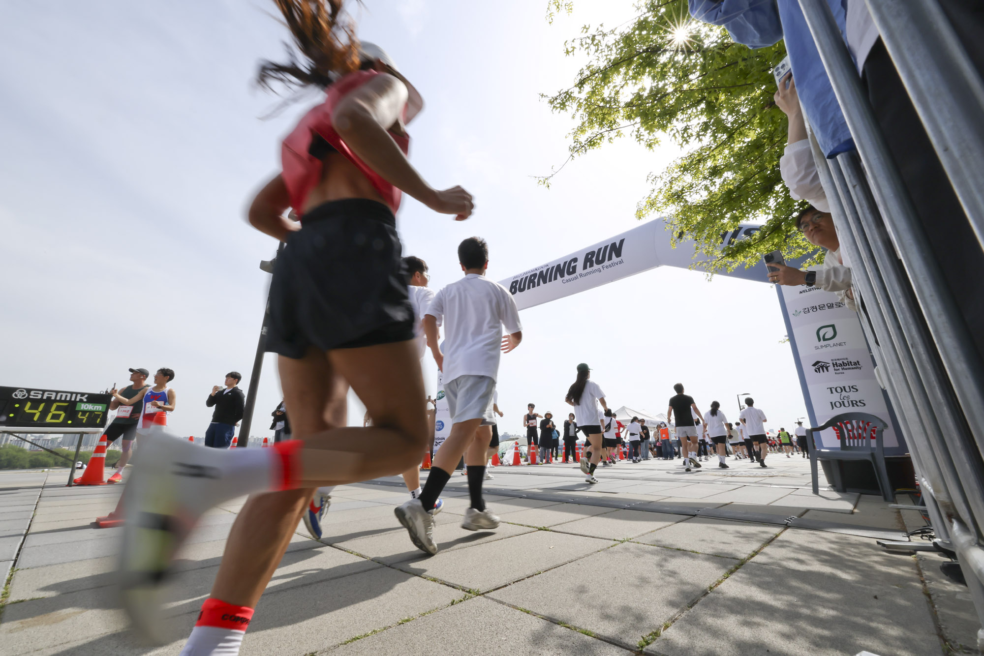 버닝런;버닝런2025;마라톤;비즈한국마라톤