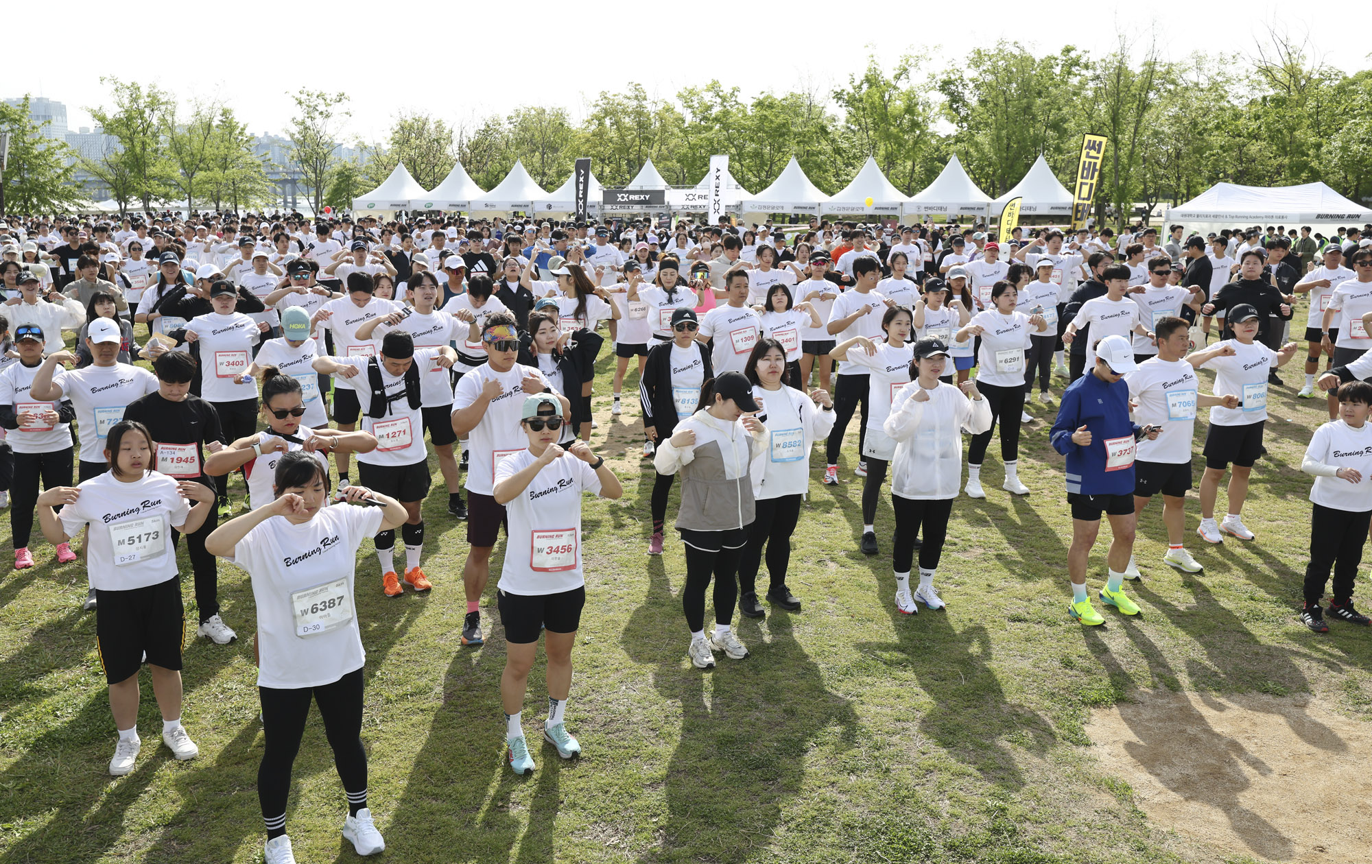 버닝런;버닝런2025;마라톤;비즈한국마라톤