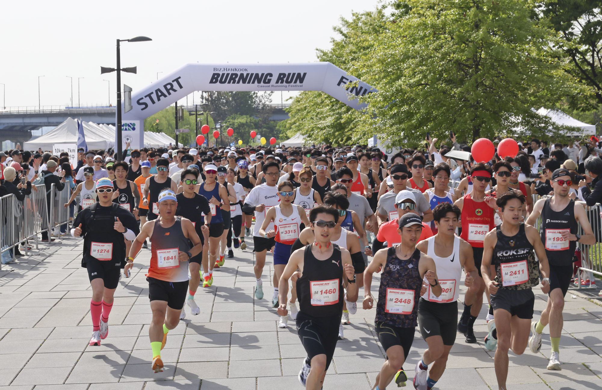 버닝런;버닝런2025;마라톤;비즈한국마라톤