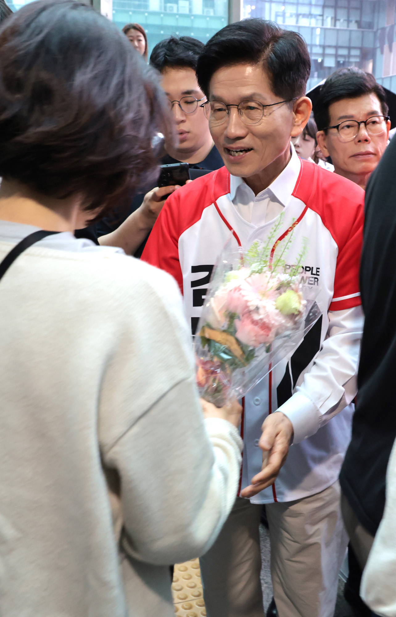 정치;대선;김문수;대선후보유세;김문수판교역출근길;김문수유세