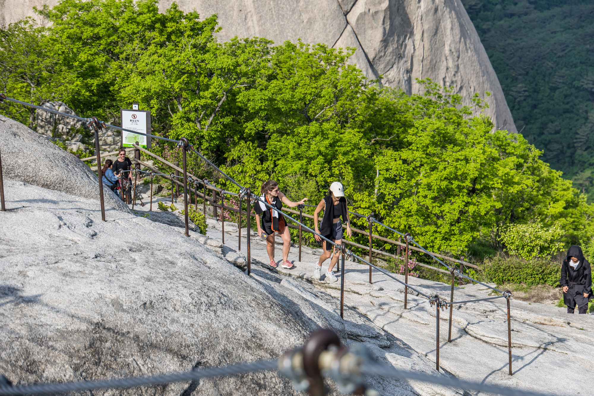 사회;세태;문화;K등산;외국인관광객;북한산매력에빠진외국인들;외국인관광객등산;북한산탐방로;북한산국립공원;서울근교등산;서울하이킹