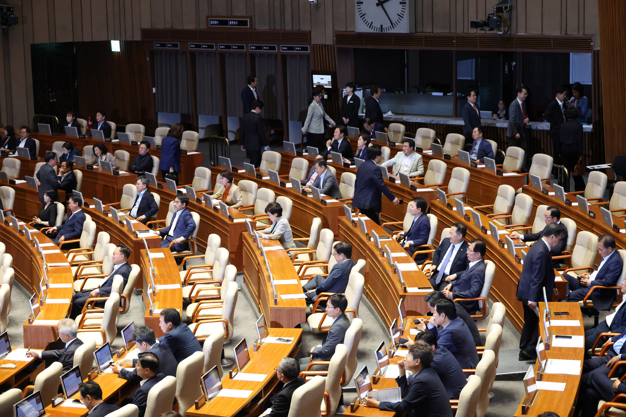 정치;국회;본회의;김건희특검법;내란특검법;채해병특검법;검사징계법