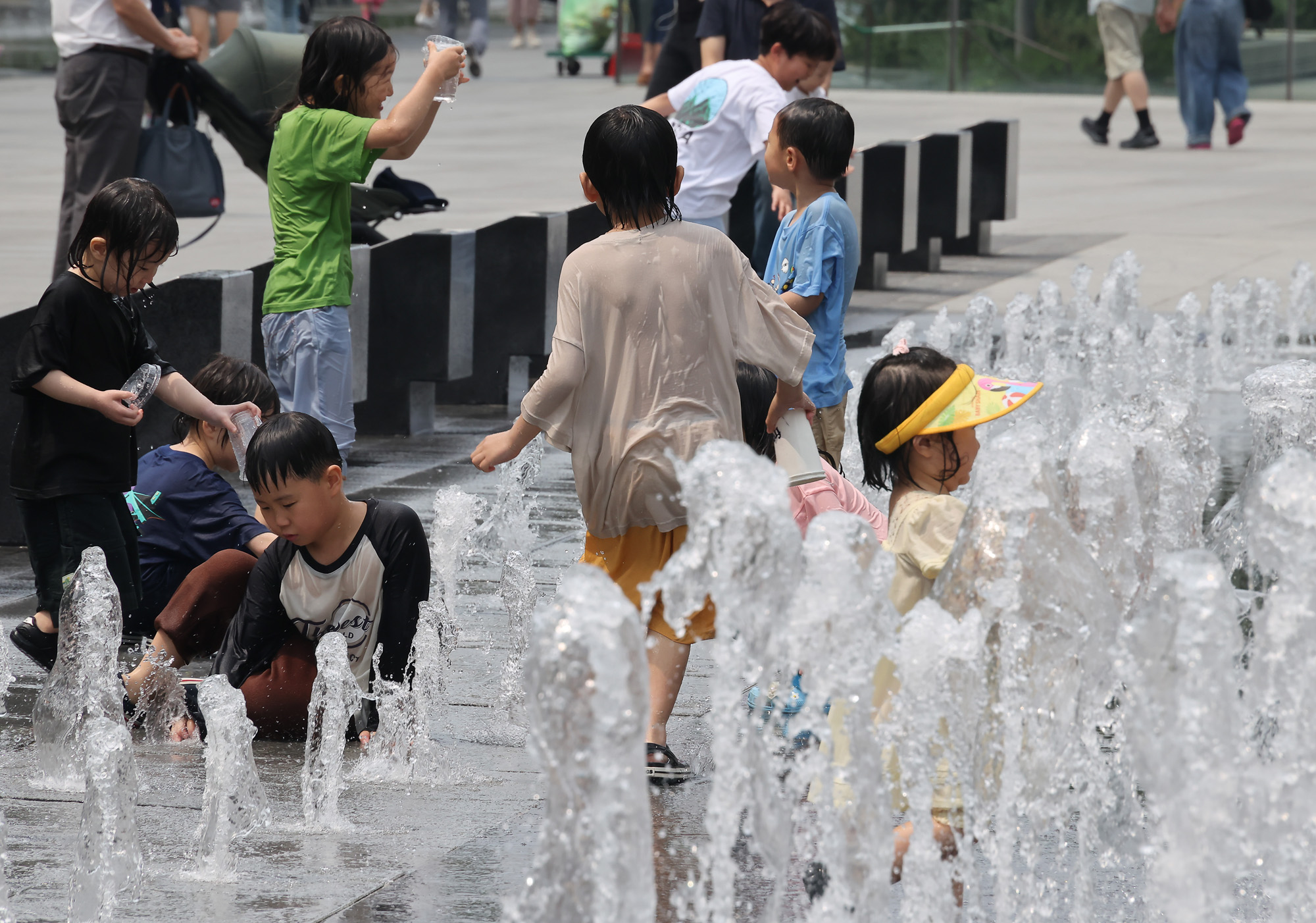 더위스케치 광화문 청계천