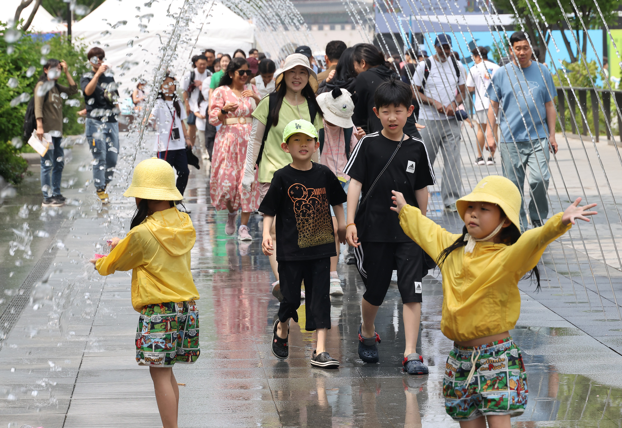 더위스케치 광화문 청계천