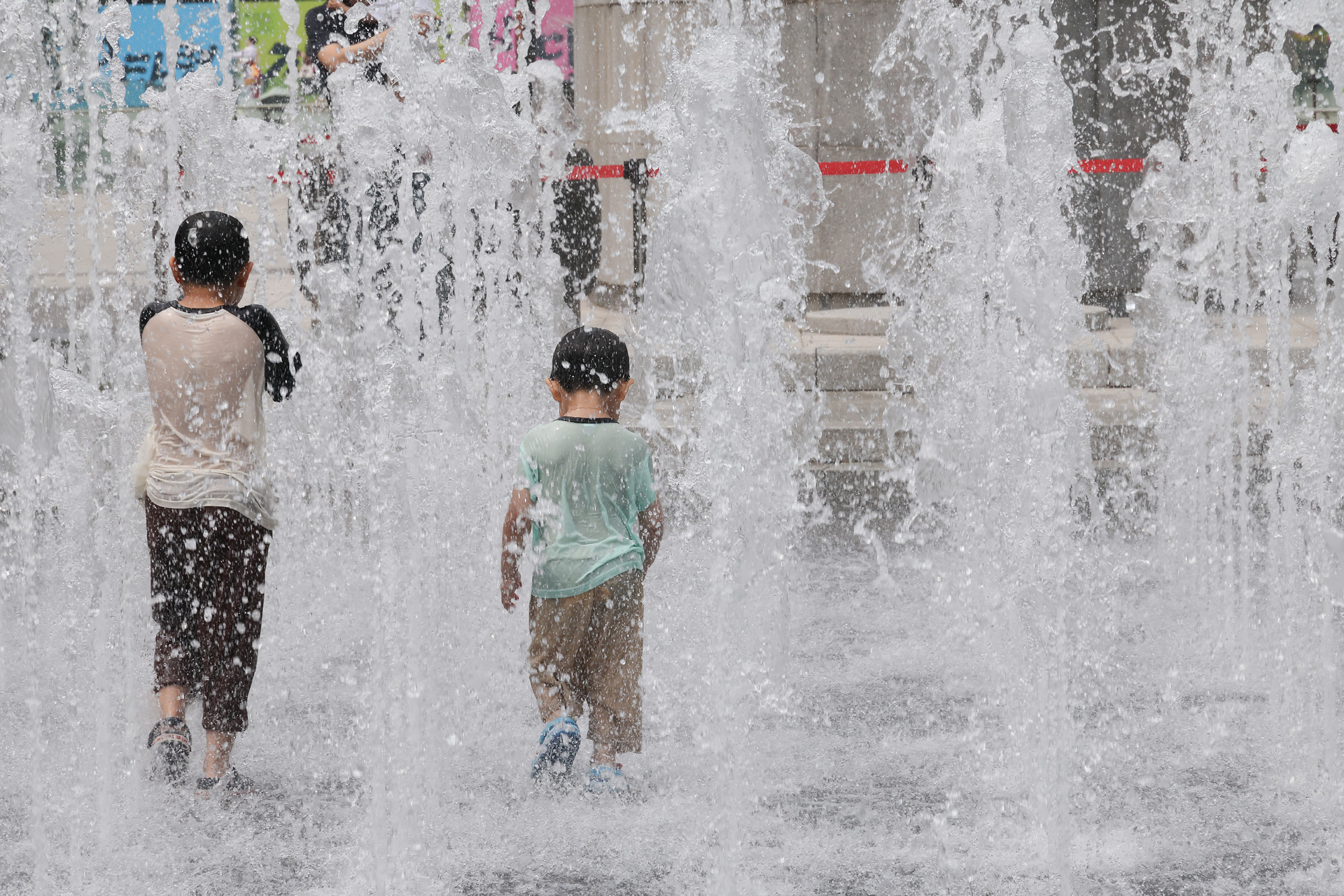 더위스케치 광화문 청계천